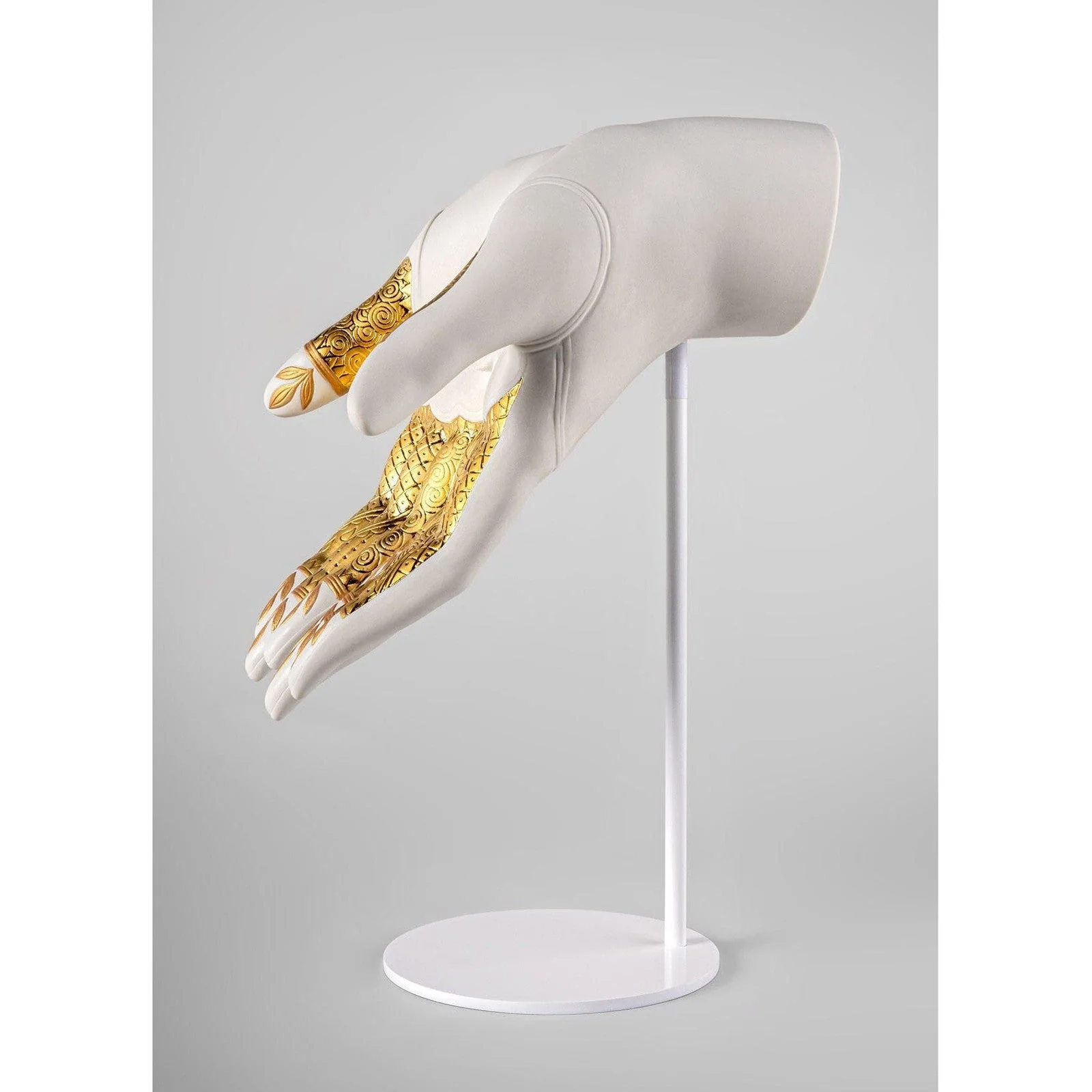 Lladro Abundance Mudra - Image 3
