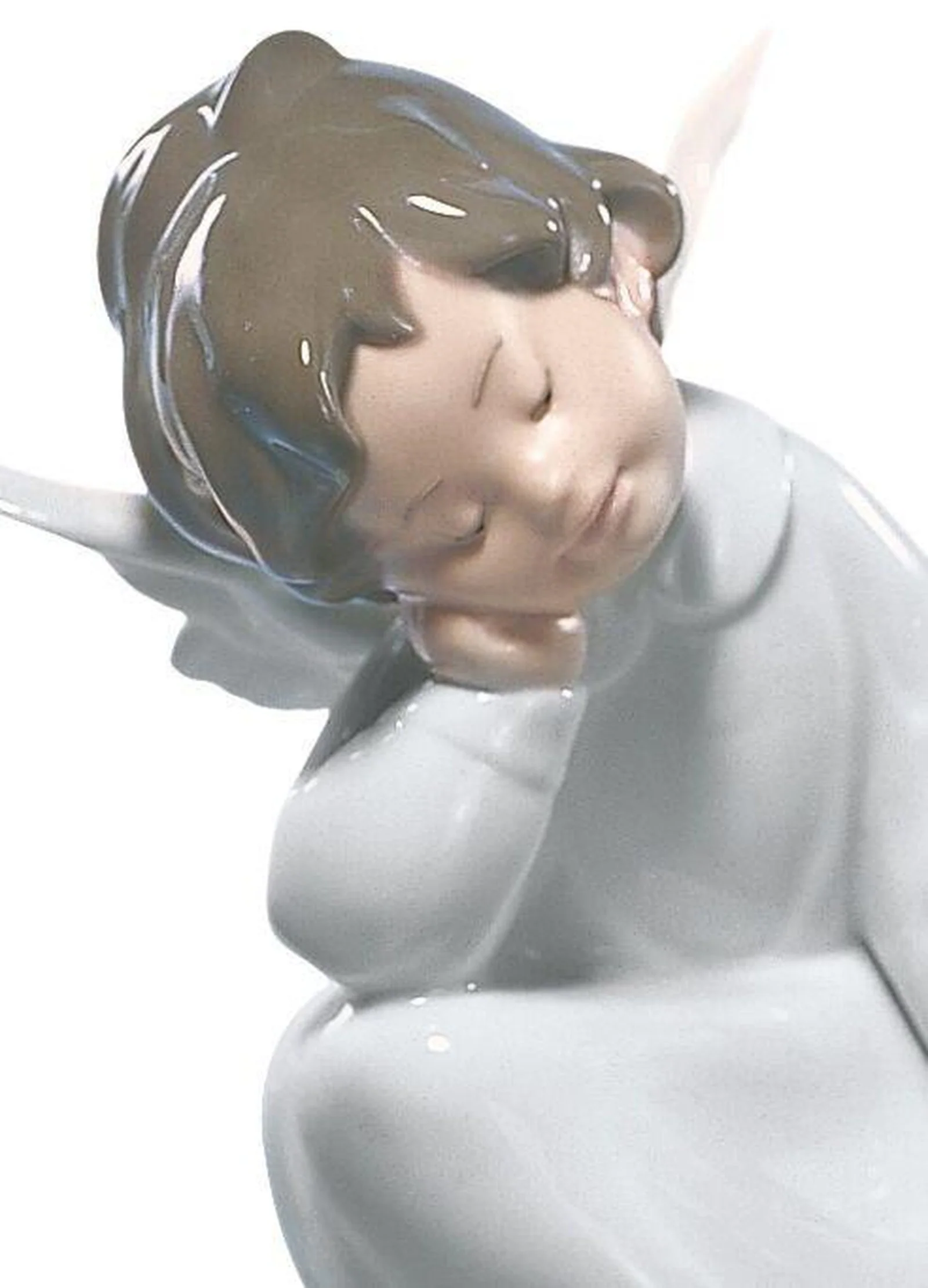 Lladro Angel Dreaming Figurine - Image 2