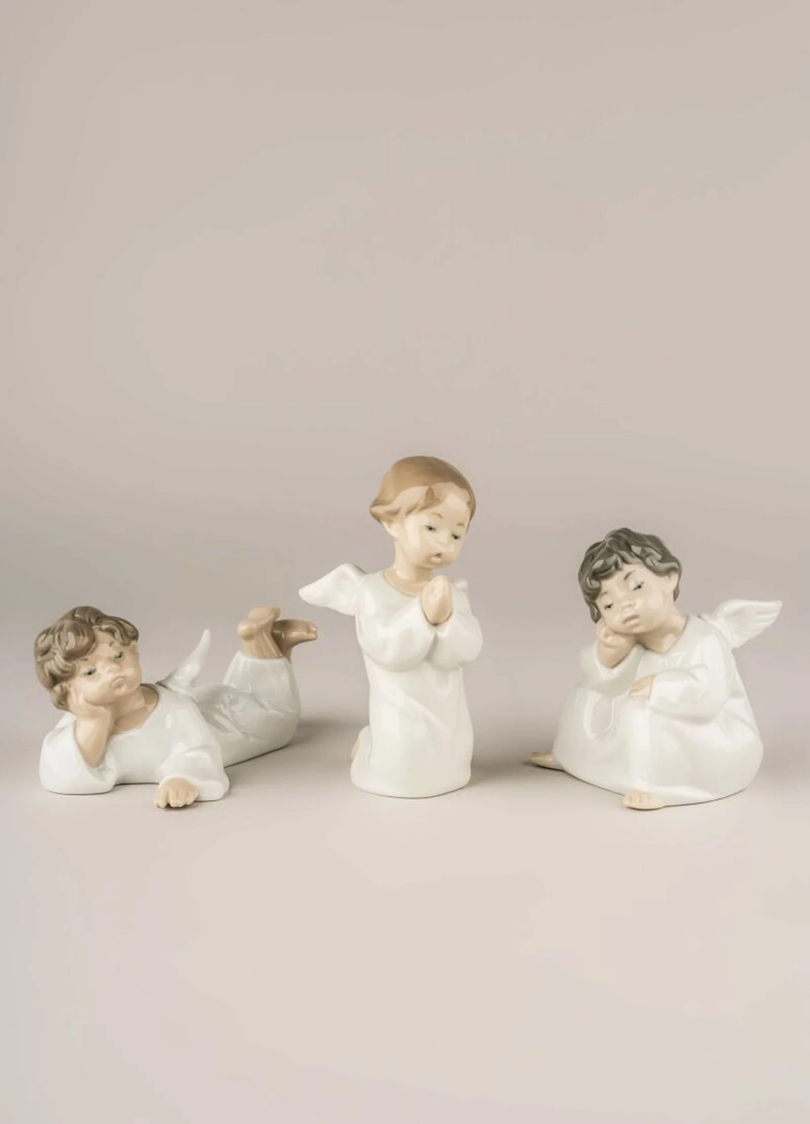 Lladro Angel Praying Figurine - Image 2
