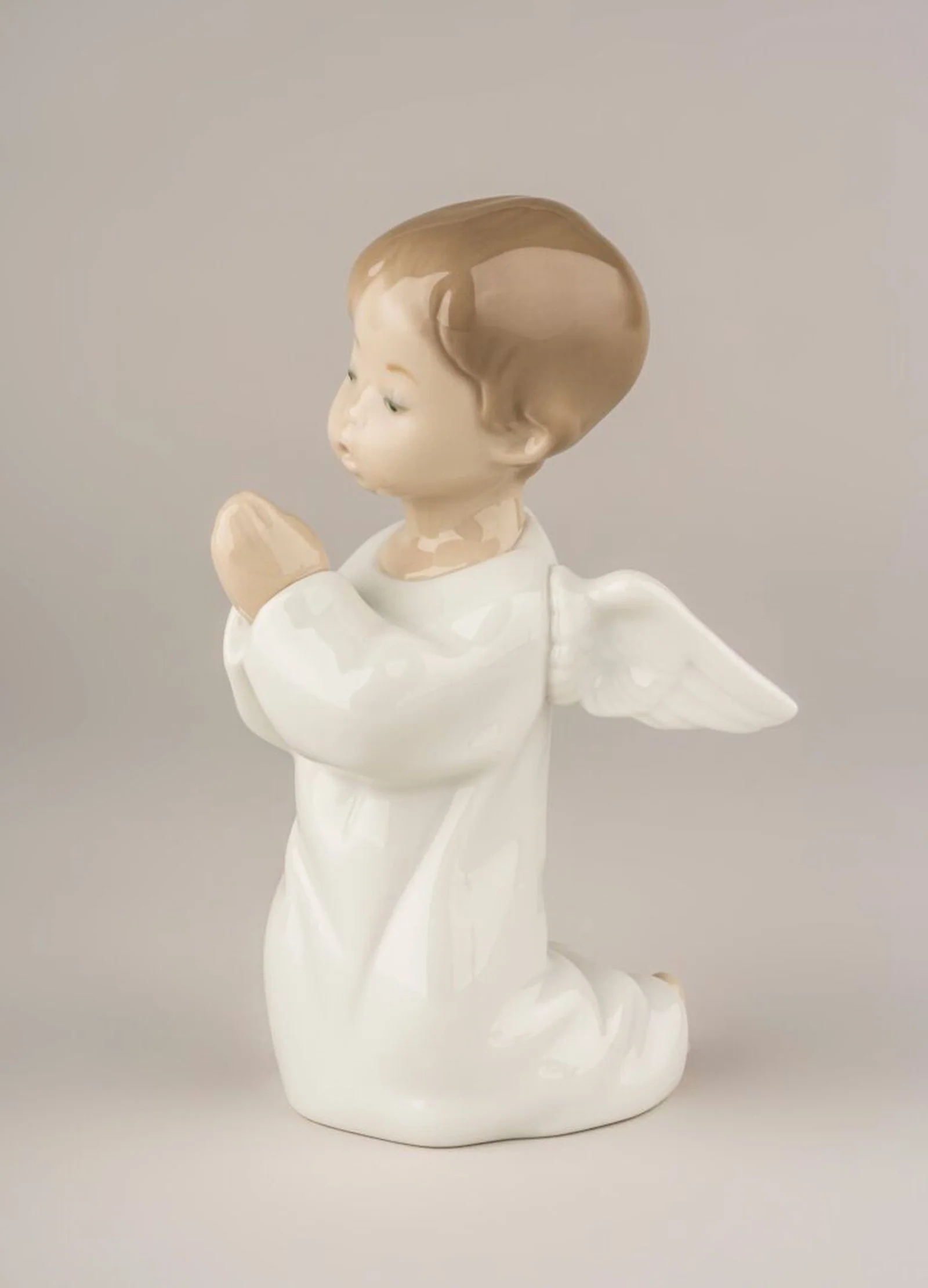 Lladro Angel Praying Figurine - Image 3