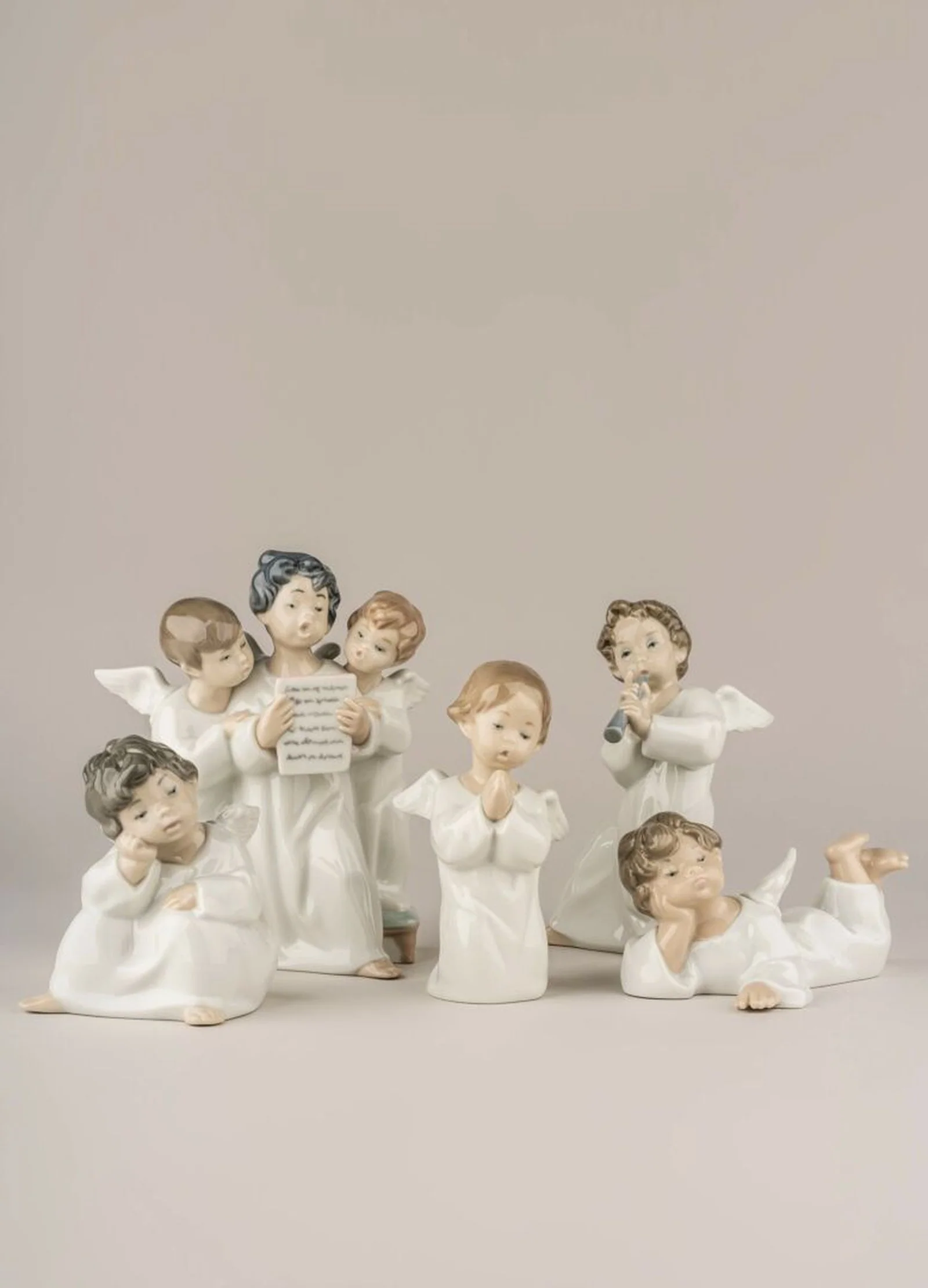 Lladro Angel with Flute Figurine - Image 2