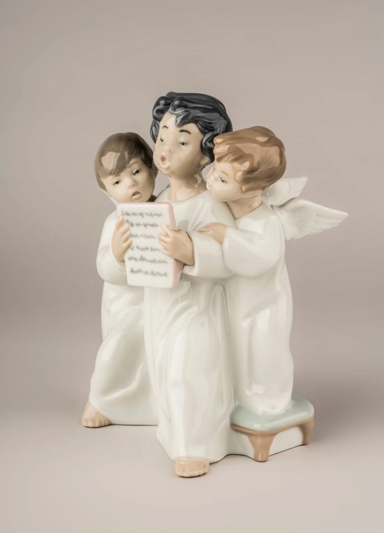 Lladro Angels' Group Figurine - Image 2