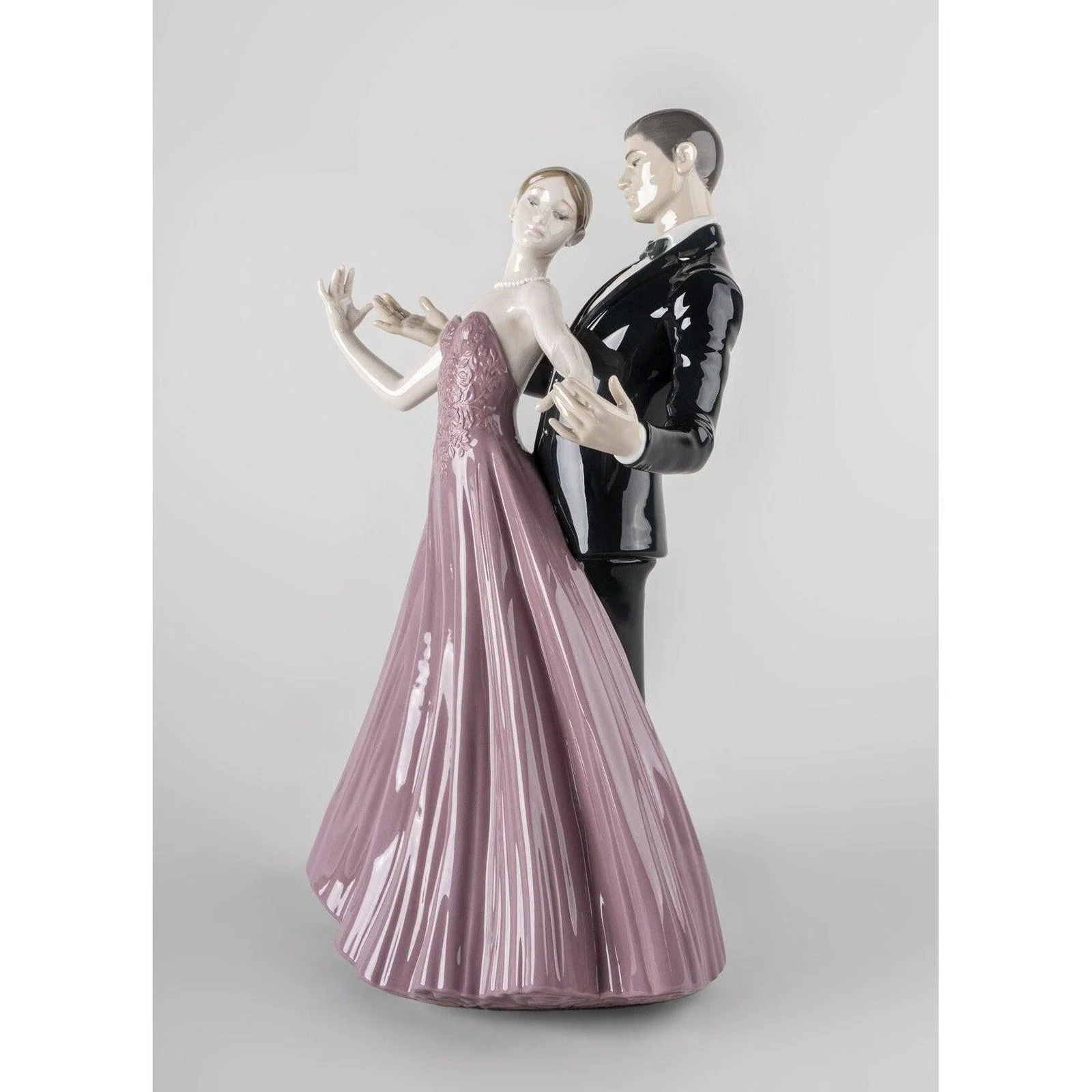 Lladro Anniversary Waltz - Image 3