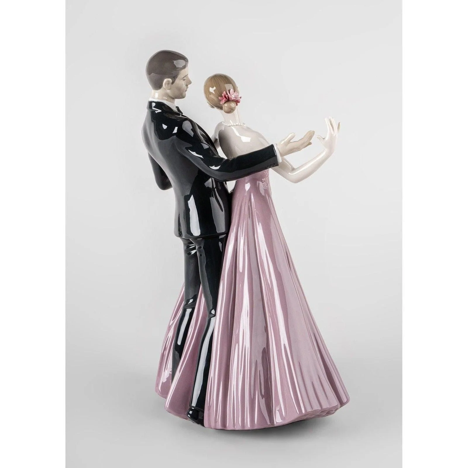 Lladro Anniversary Waltz - Image 4