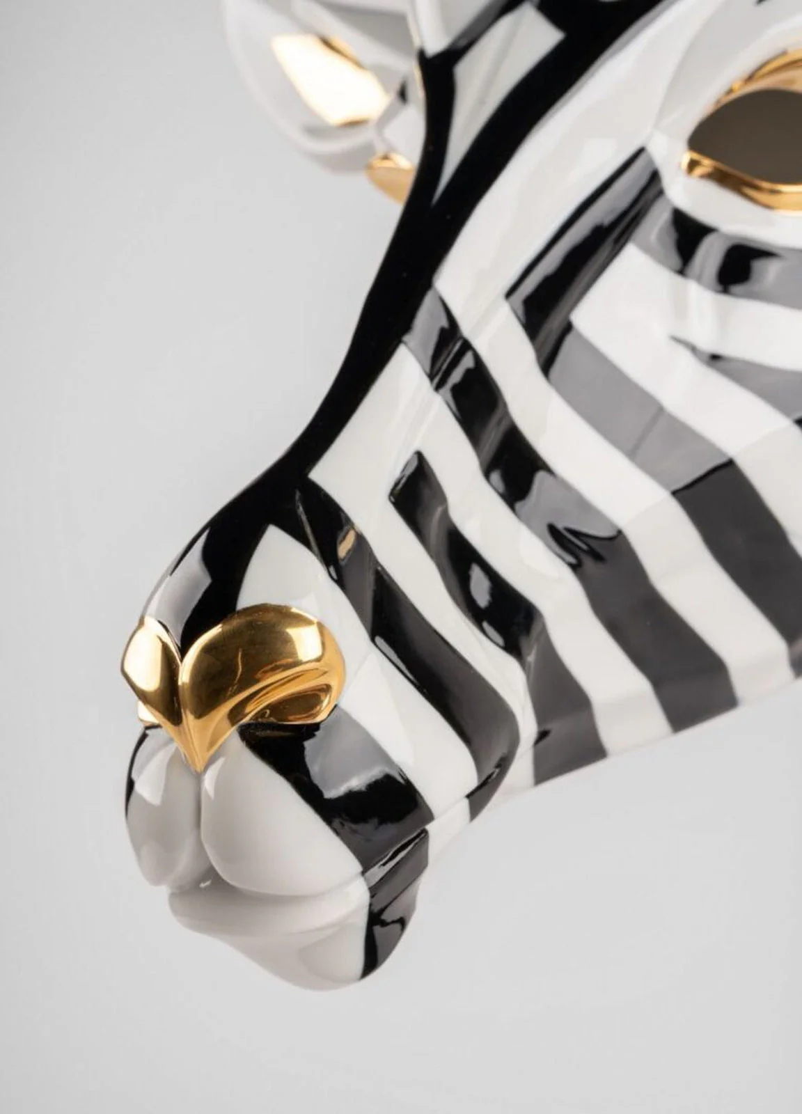 Lladro Antelope Mask Black and Gold - Image 6