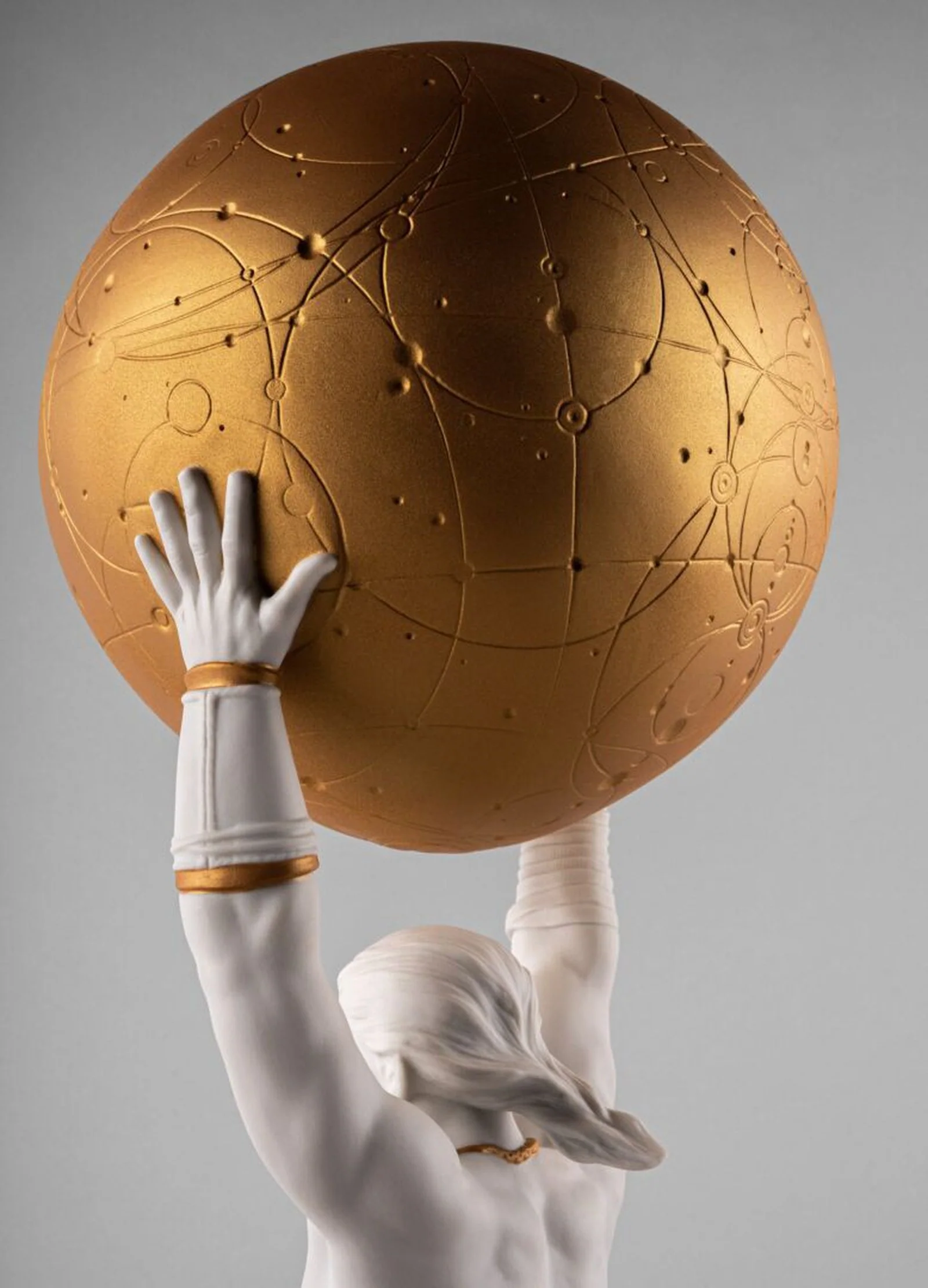 Lladro Atlas Figurine - Image 10