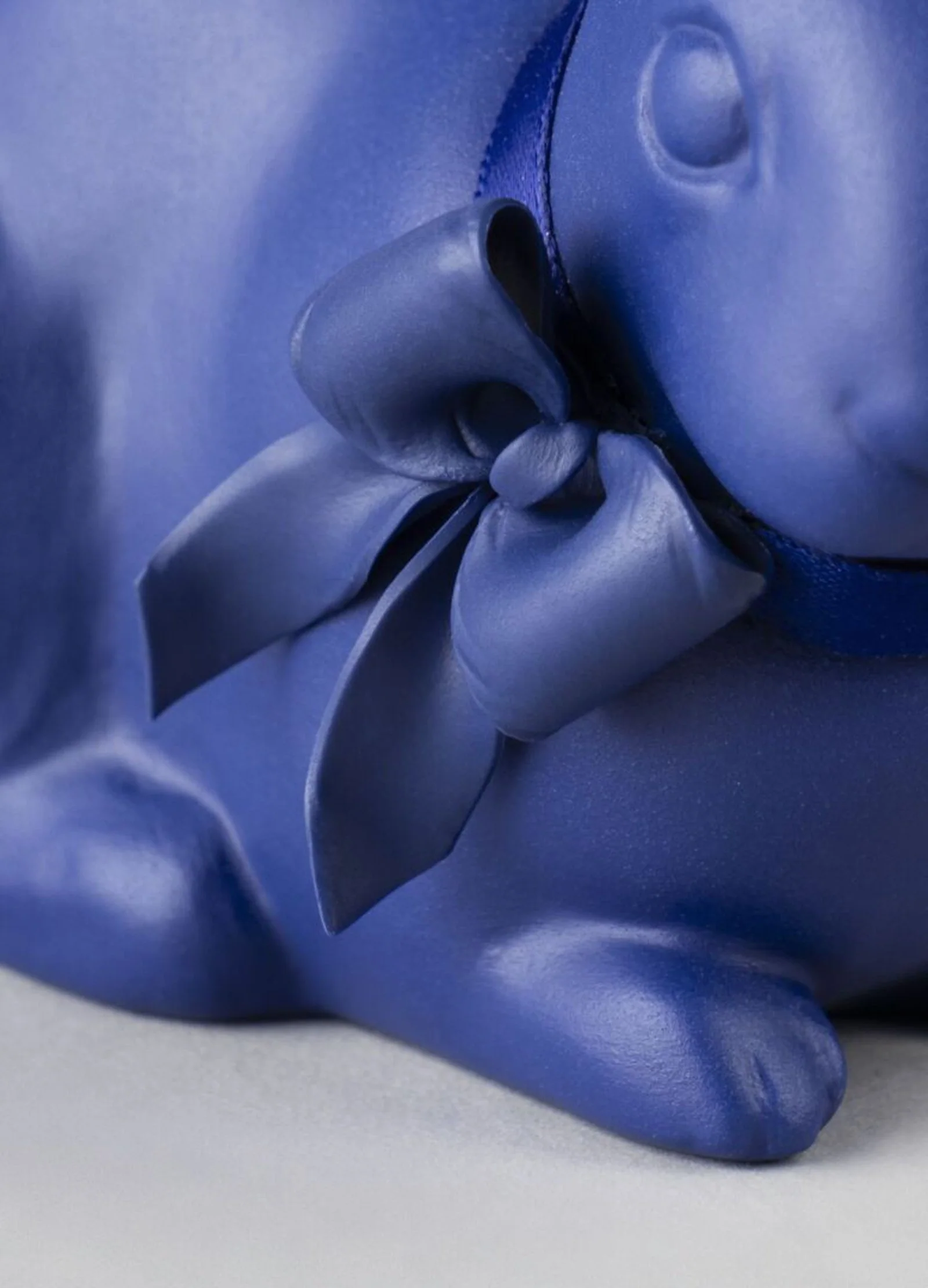 Lladro Attentive Bunny Figurine - Image 5