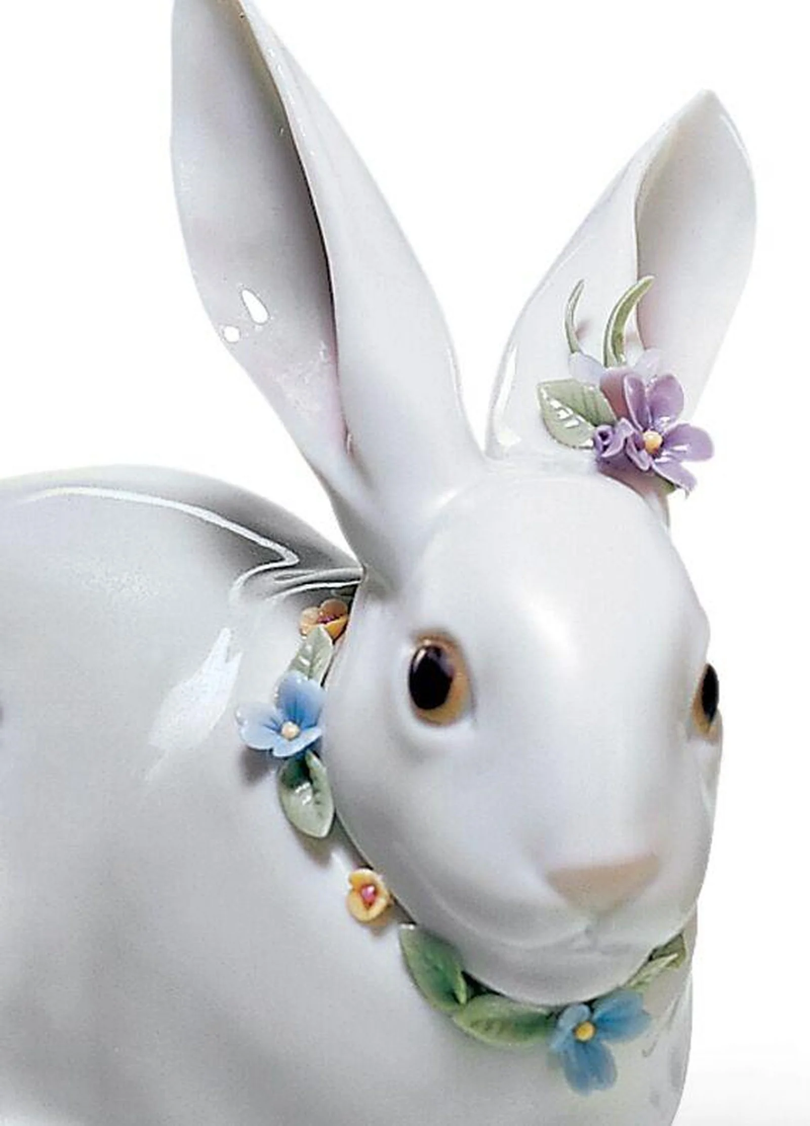 Lladro Attentive Bunny Figurine - Image 8