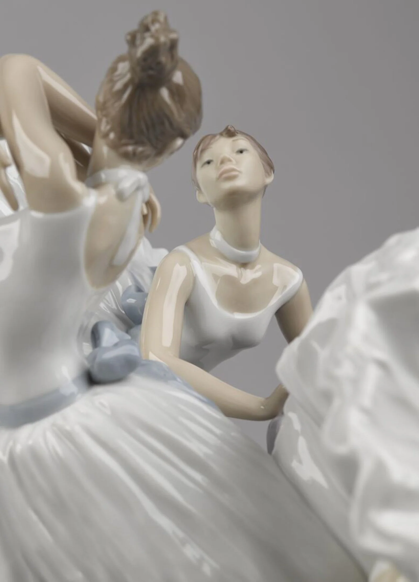 Lladro Backstage Ballet Figurine Limited Edition - Image 10