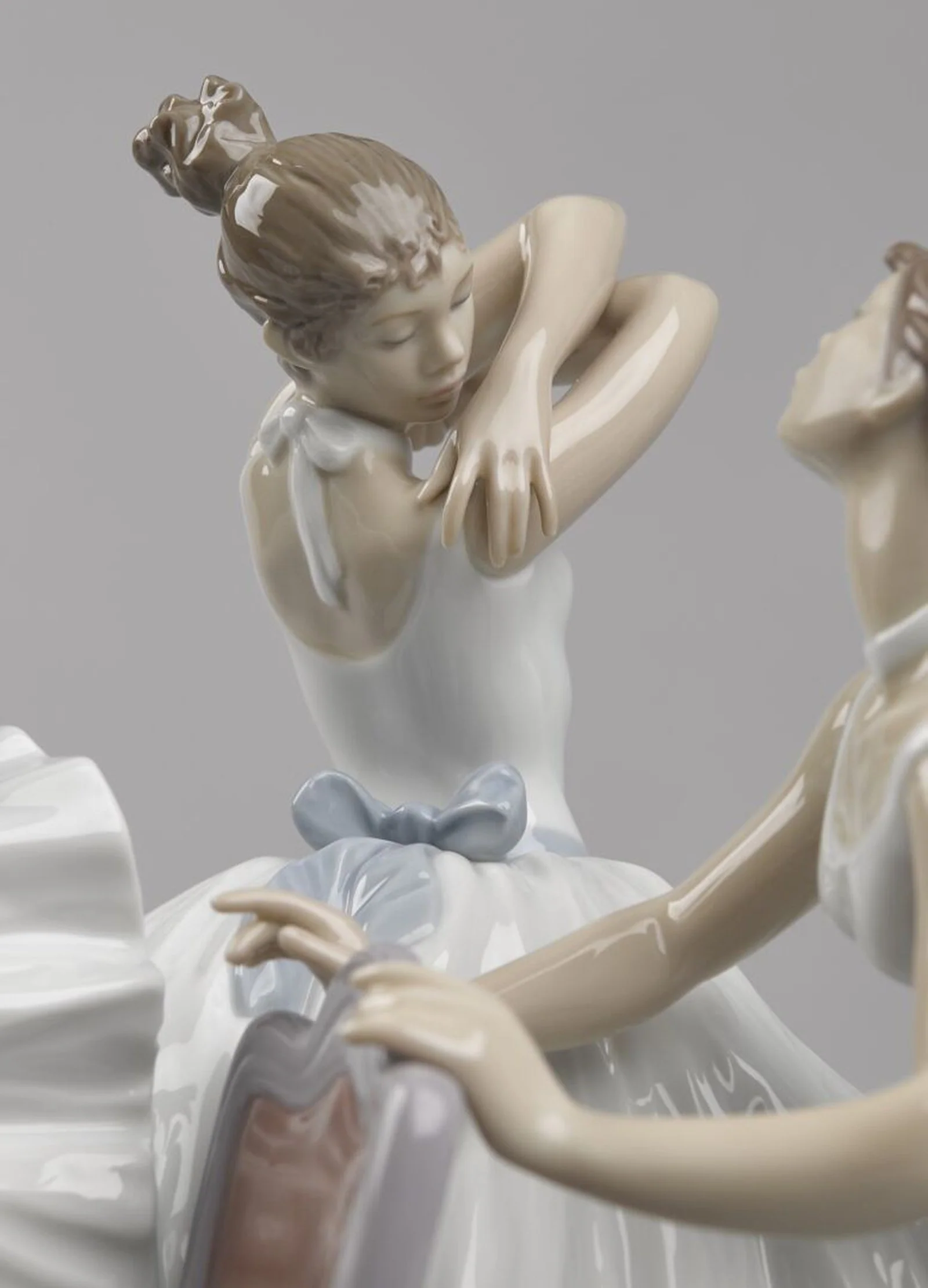 Lladro Backstage Ballet Figurine Limited Edition - Image 5