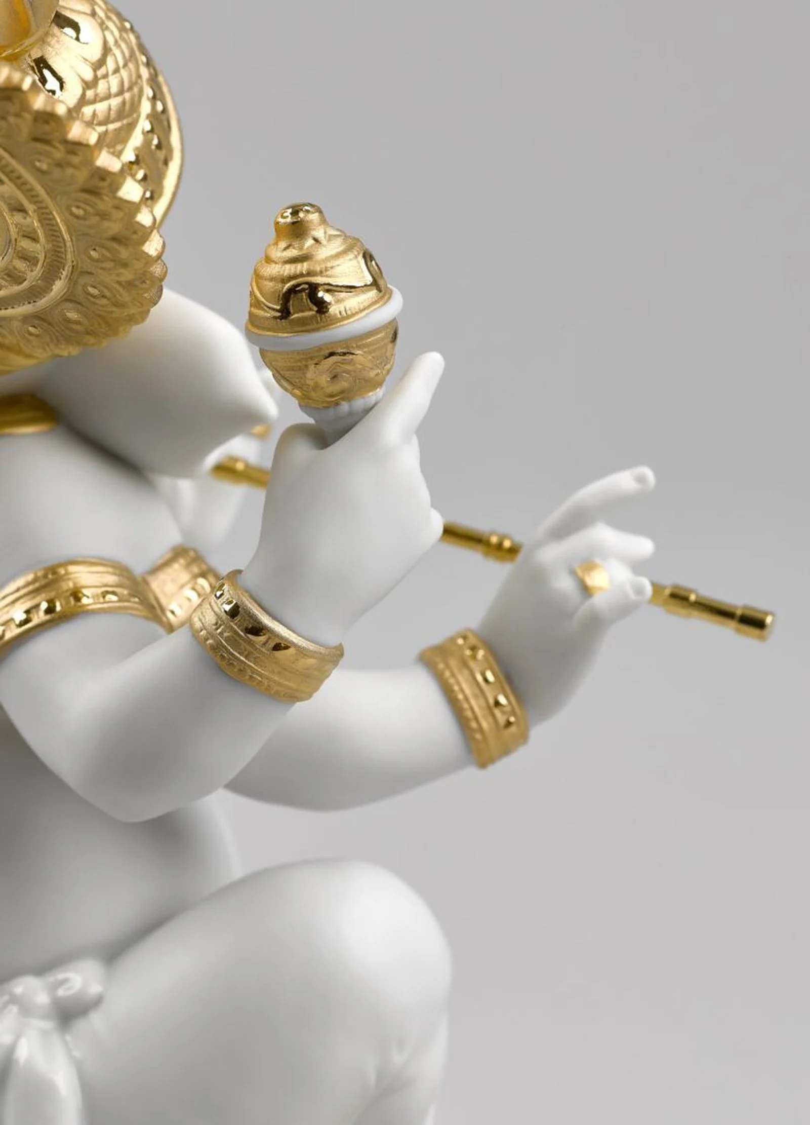 Lladro Bansuri Ganesha Figurine Golden Lustre - Image 9