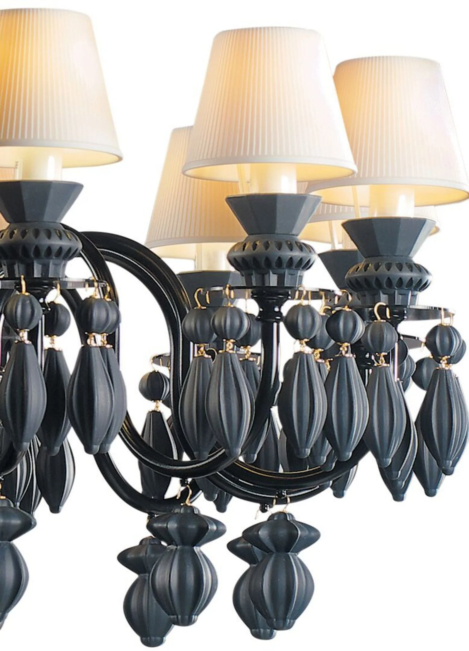 Lladro Belle De Nuit 12 Lights Chandelier (US) - Image 5