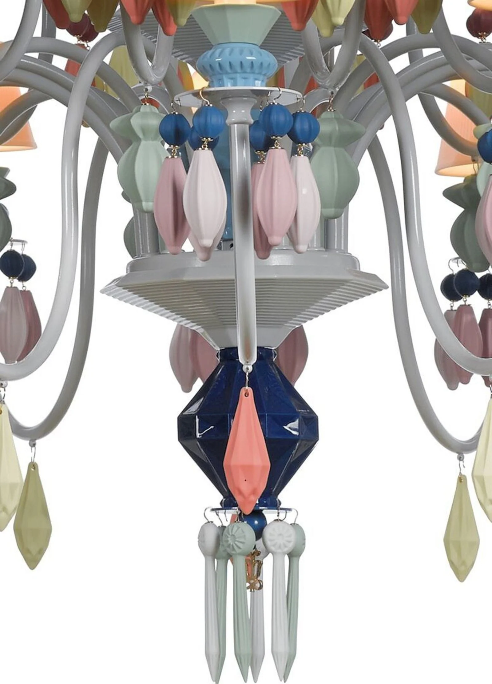 Lladro Belle De Nuit 40 Lights Chandelier (US) - Image 17