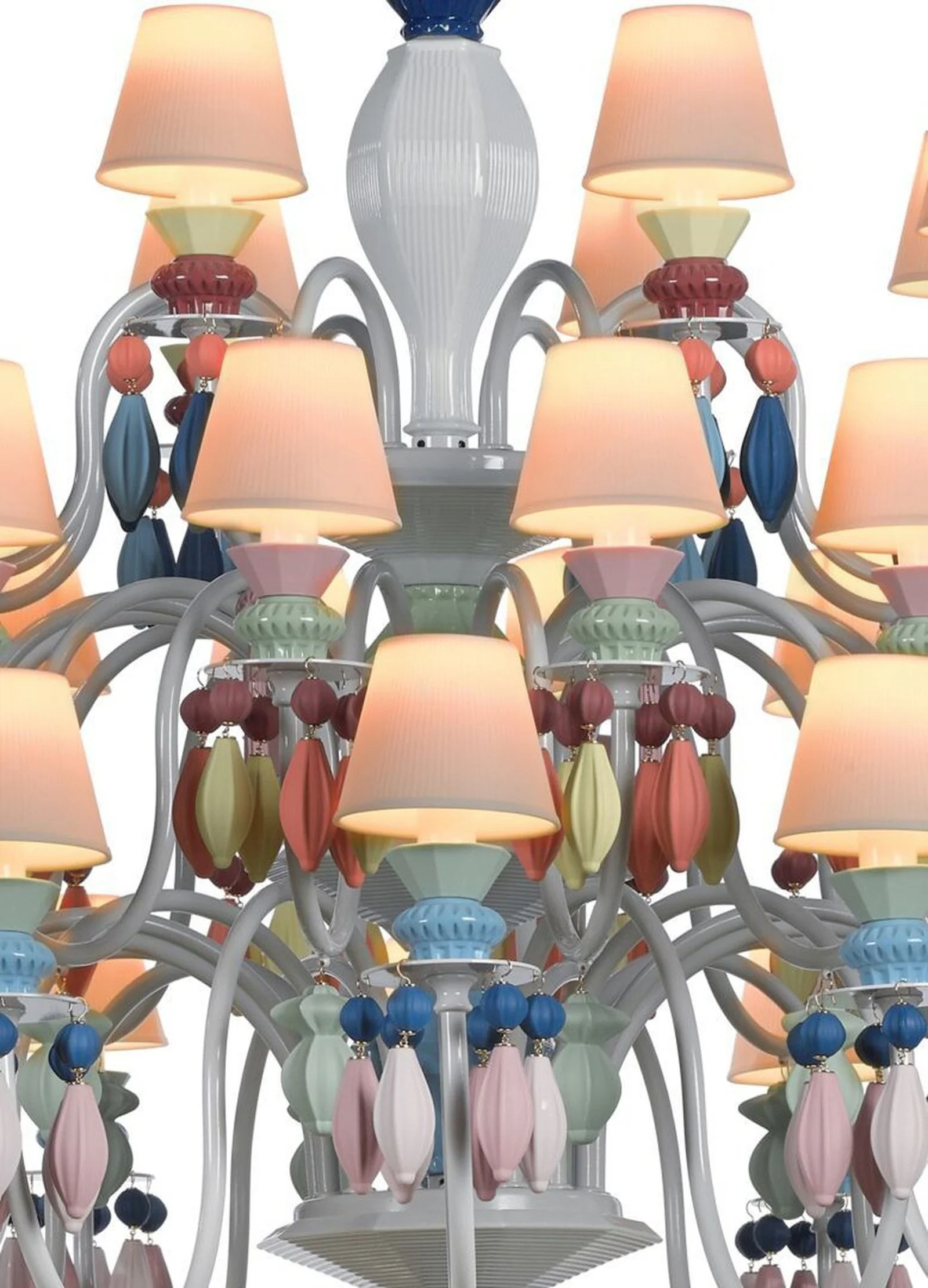 Lladro Belle De Nuit 40 Lights Chandelier (US) - Image 18