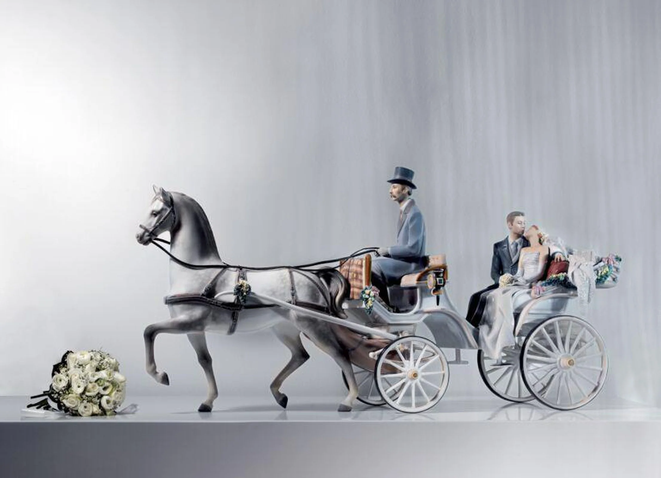 Lladro Bridal Carriage Couple Sculpture - Limited Edition - Image 2