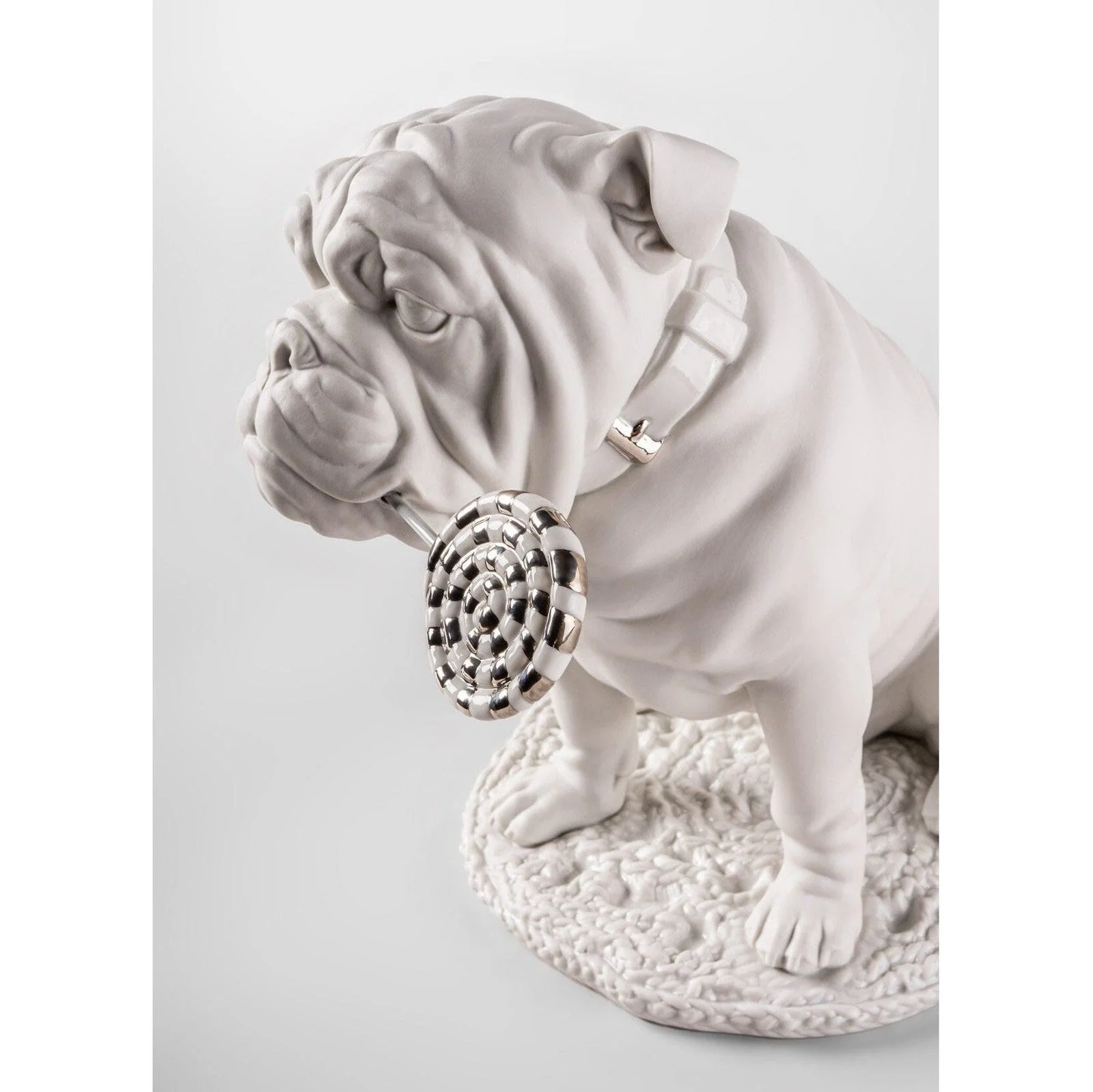 Lladro Bulldog With Lollipop (Re-Deco) - Image 3