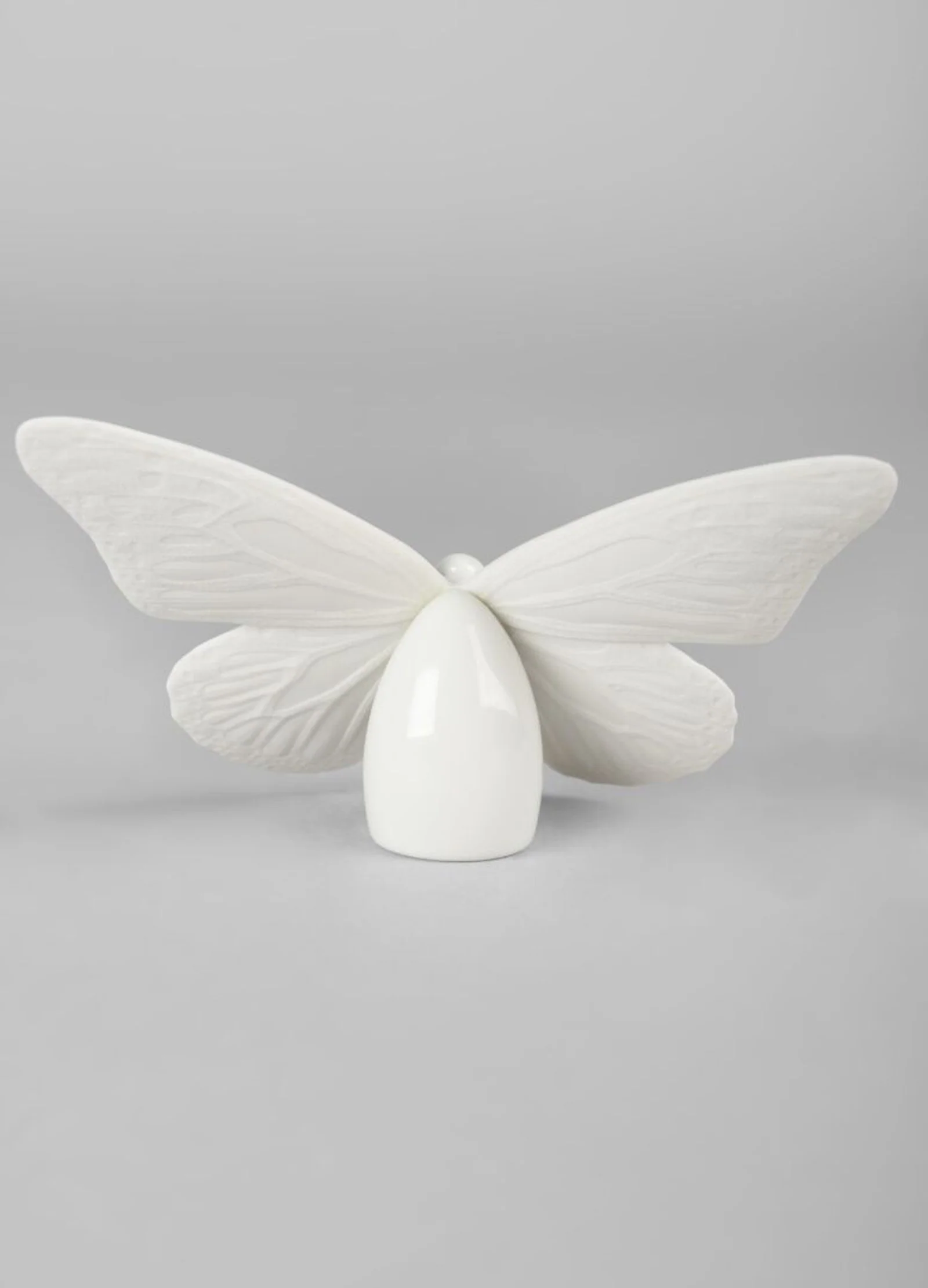 Lladro Butterfly Figurine - Image 14