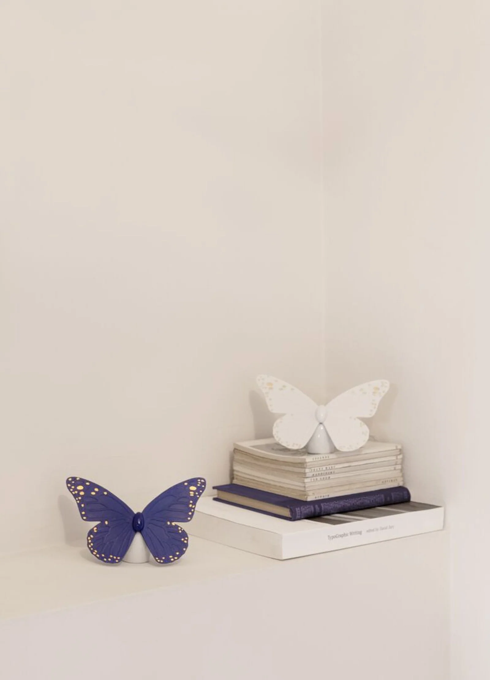 Lladro Butterfly Figurine - Image 2