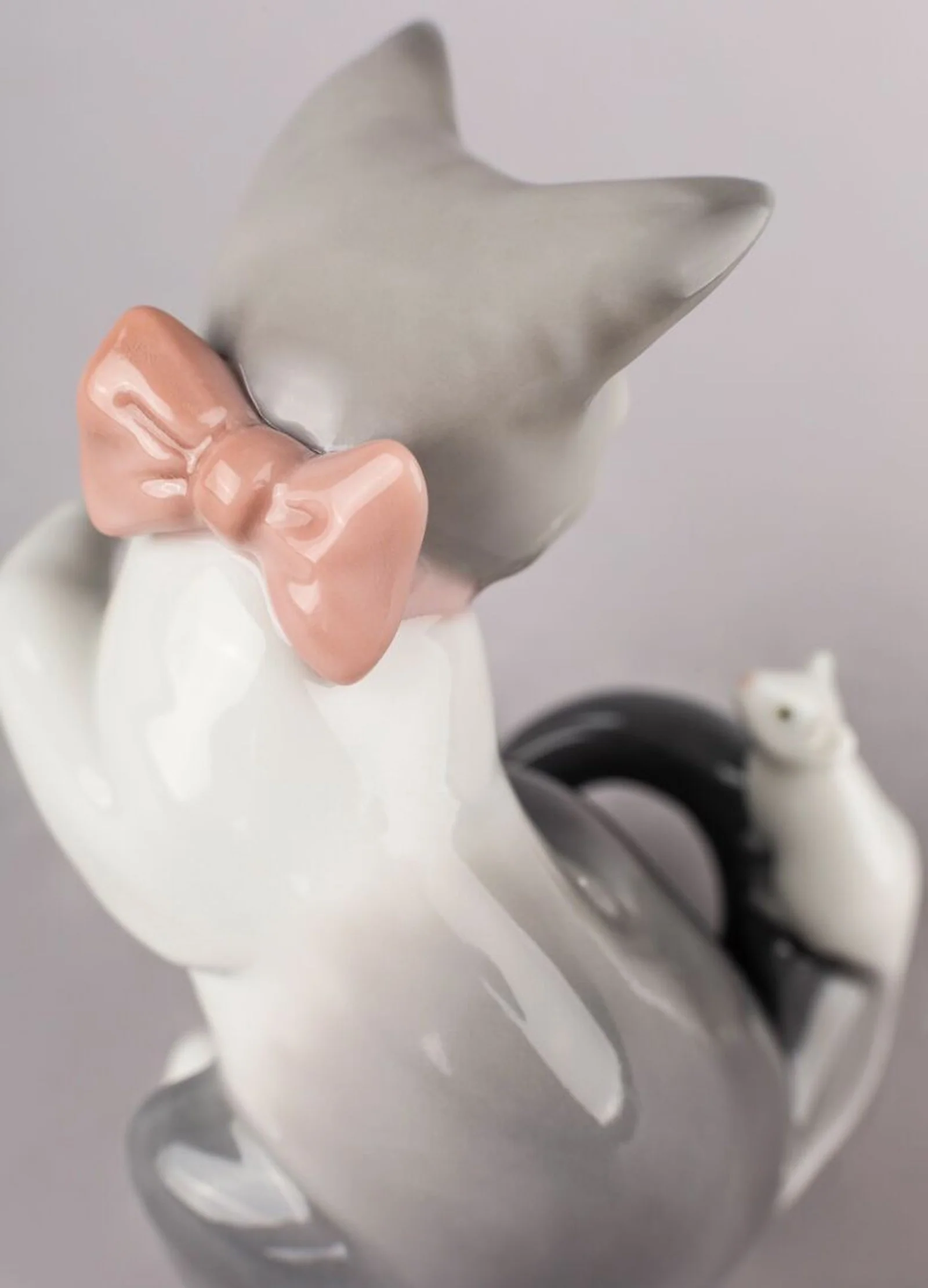 Lladro Cat and Mouse Figurine - Image 2