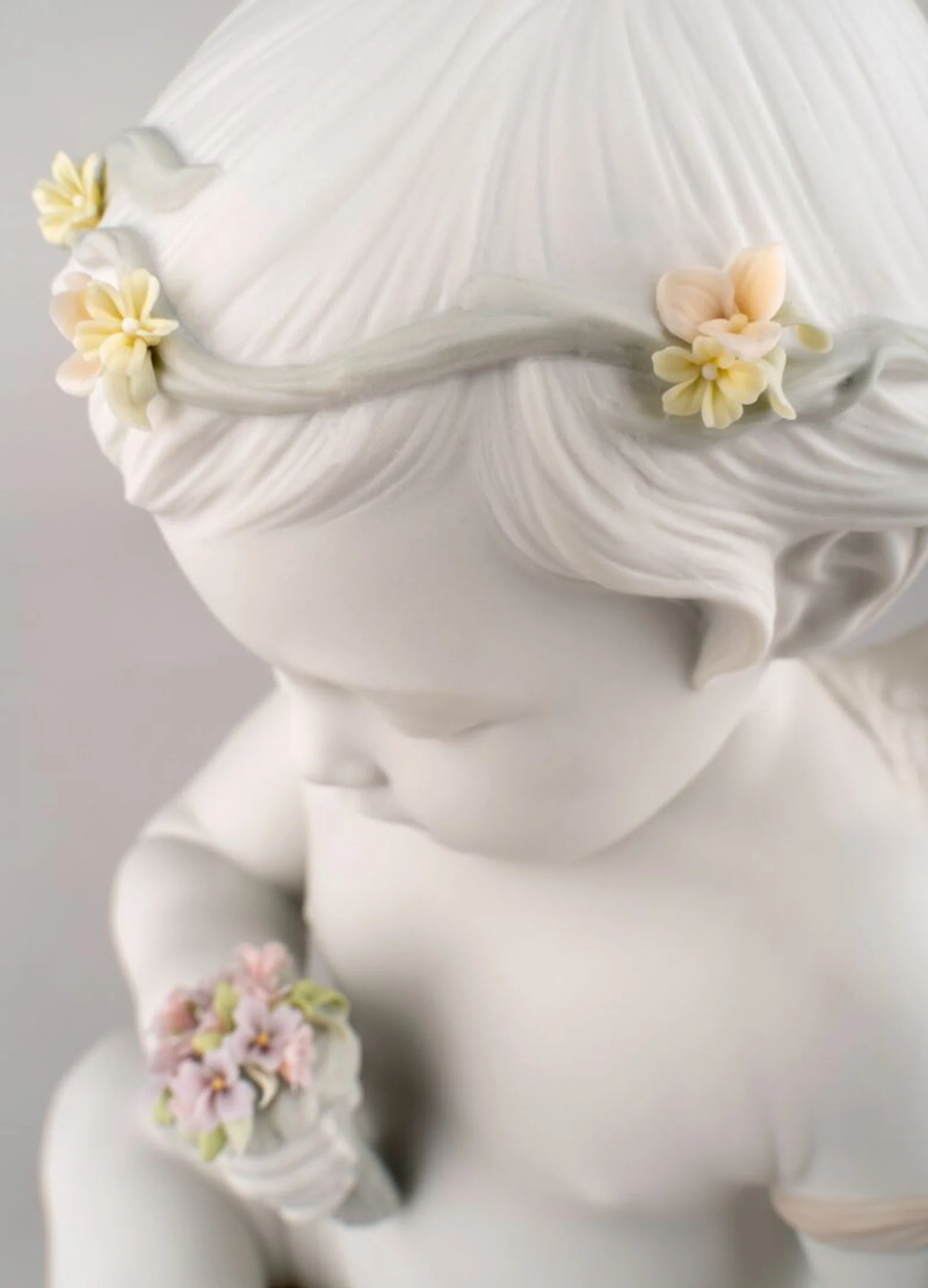 Lladro Celestial Angel Figurine - Image 8