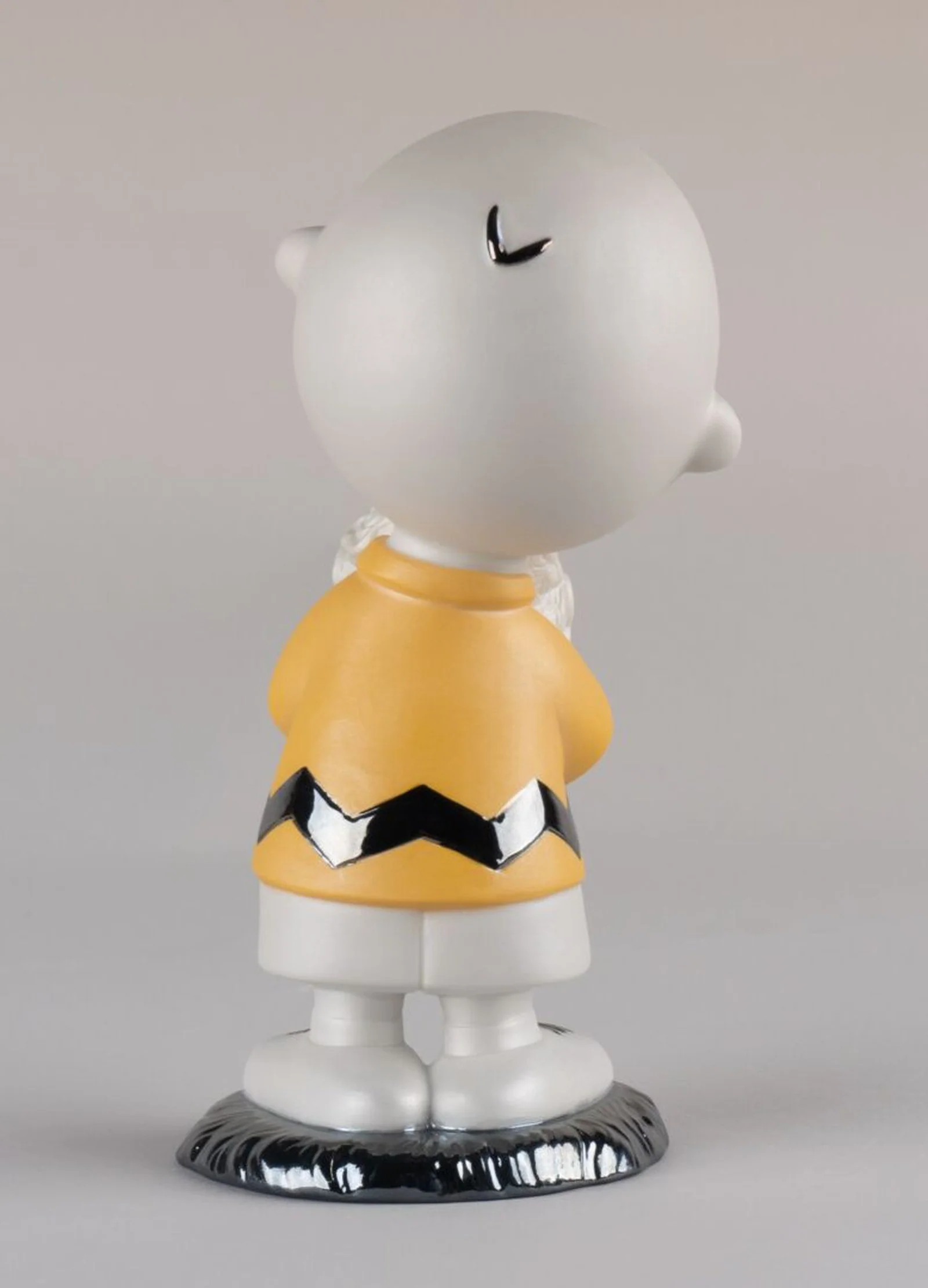 Lladro Charlie Brown Figurine - Image 4