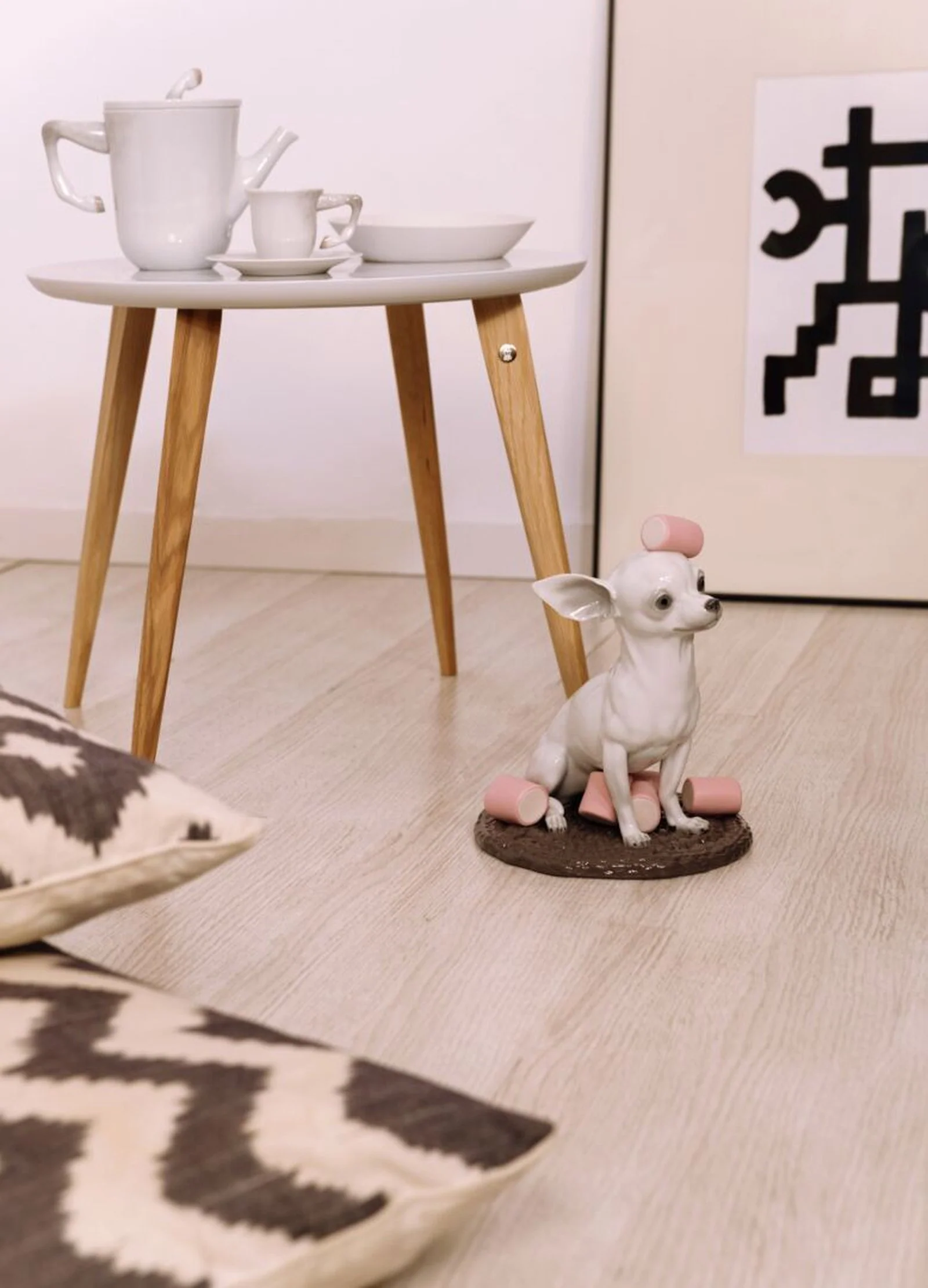 Lladro Chihuahua with Marshmallows Dog Figurine - Image 3