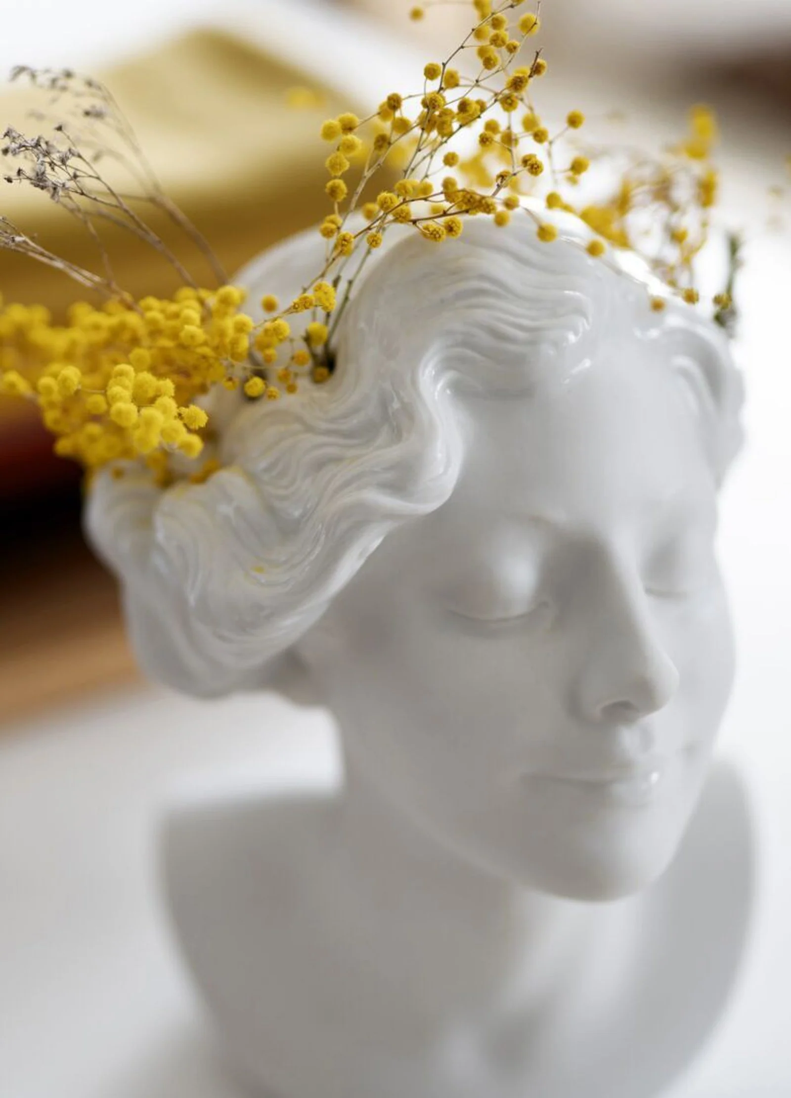 Lladro Daisy Woman Bust Vase - Image 4