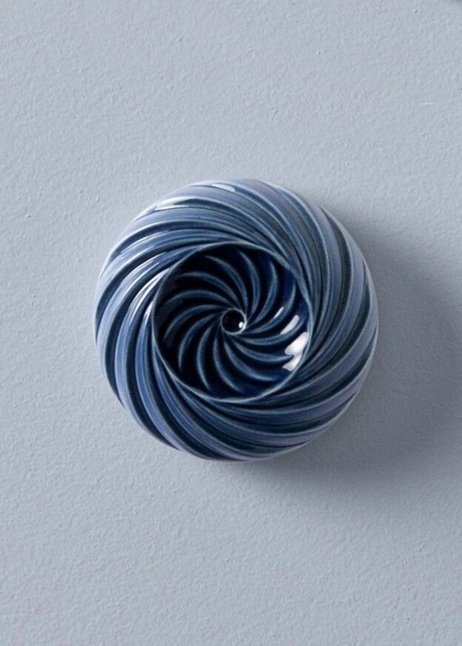 Lladro Echoes of Nature Candle - Image 36
