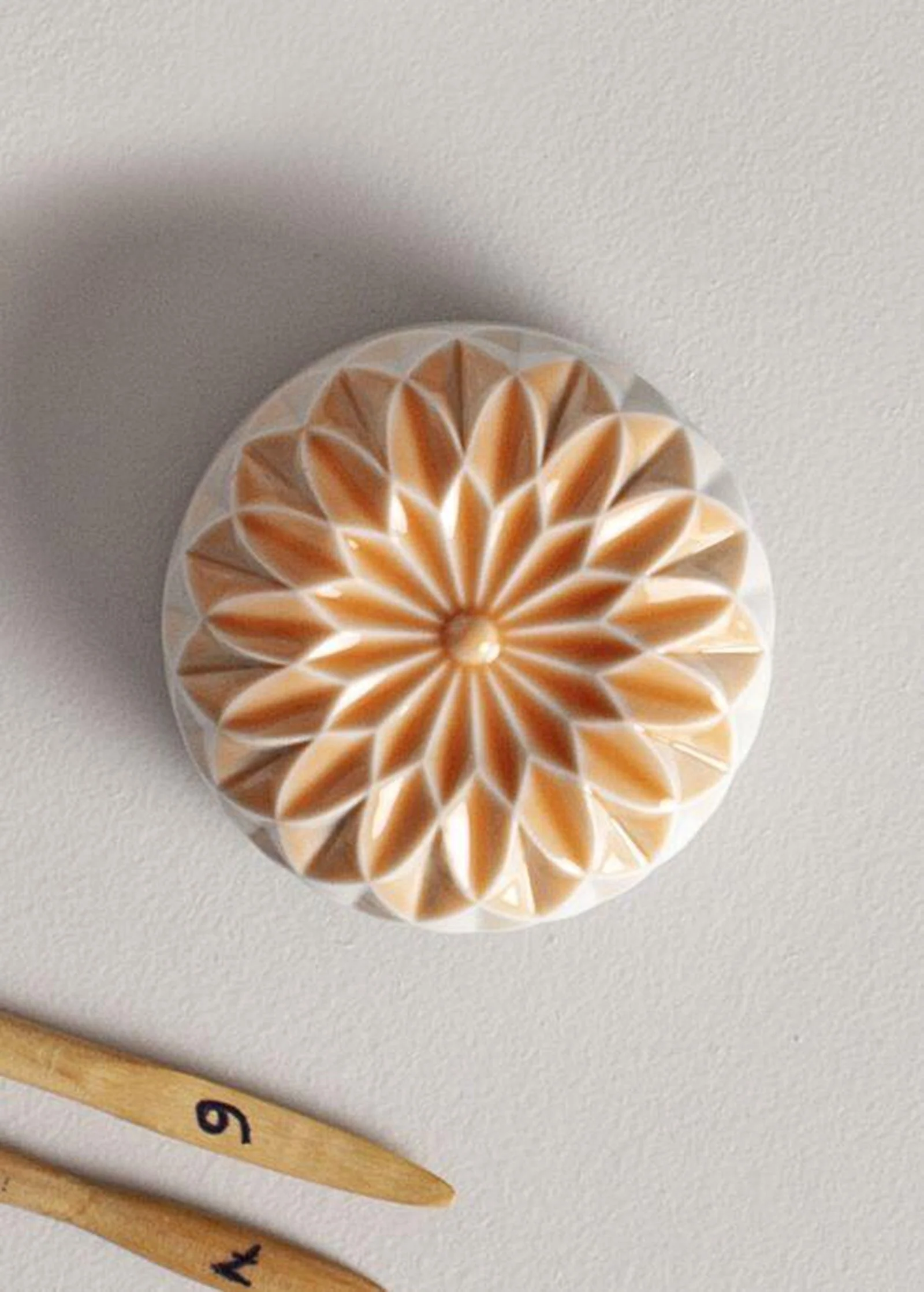 Lladro Echoes of Nature Candle - Image 9
