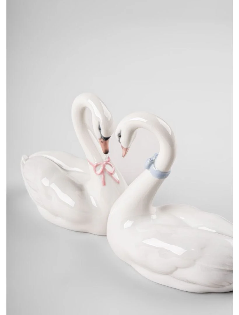 Lladro Endless Love (Cake Topper) - Image 5