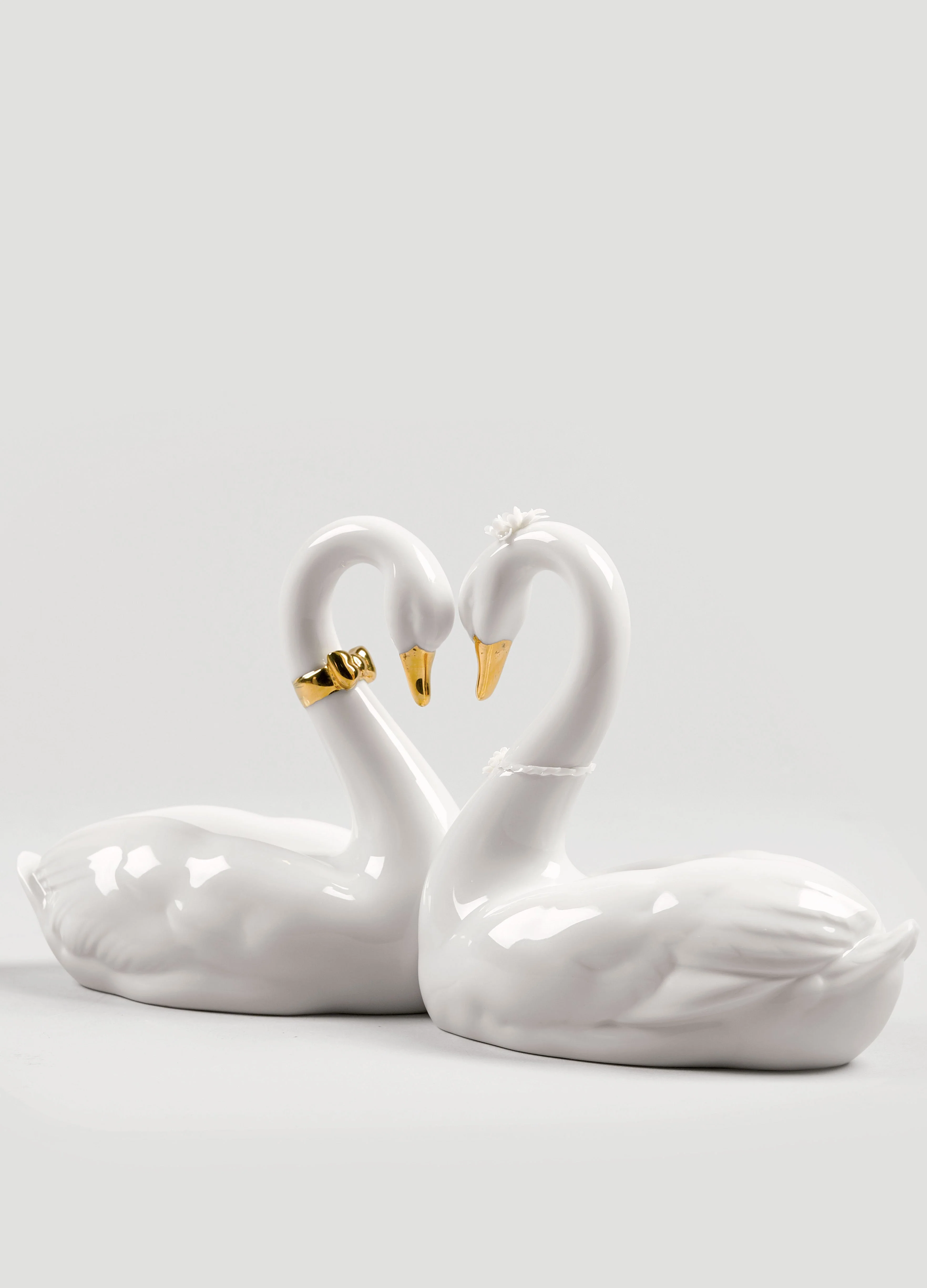 Lladro Endless Love Swans Figurine - Image 8