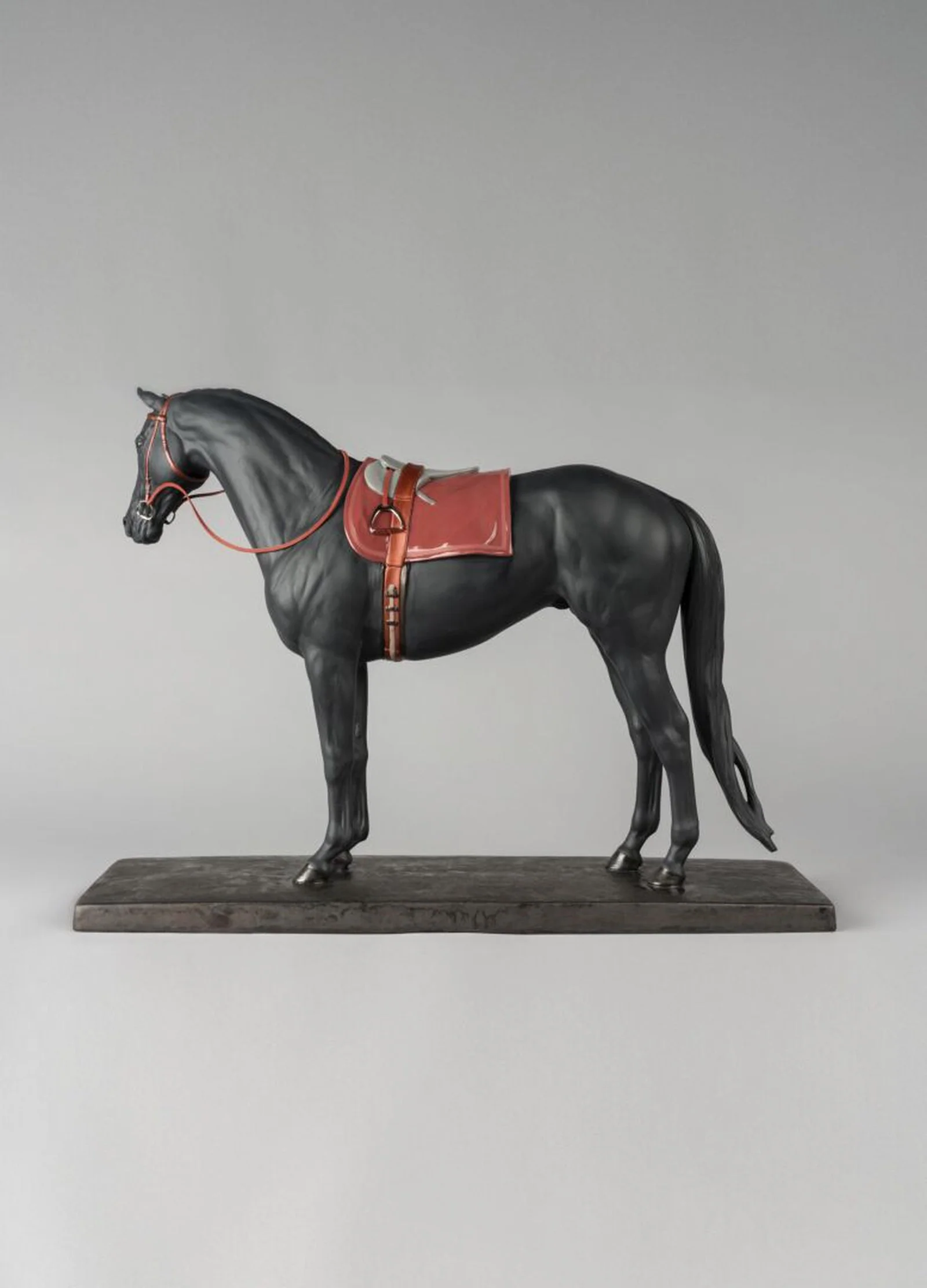 Lladro English Purebred Horse Sculpture - Image 3