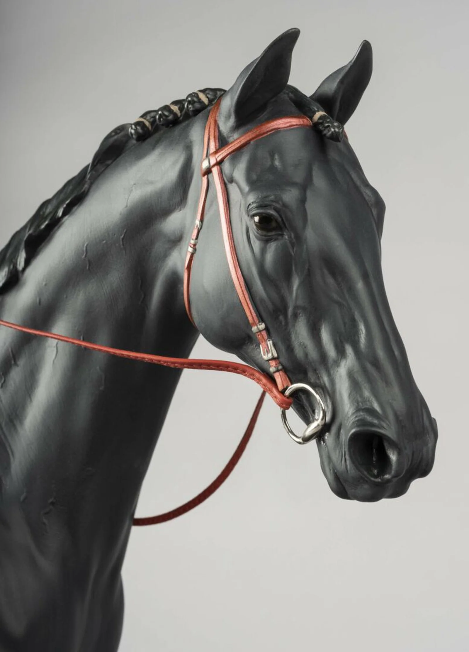 Lladro English Purebred Horse Sculpture - Image 4