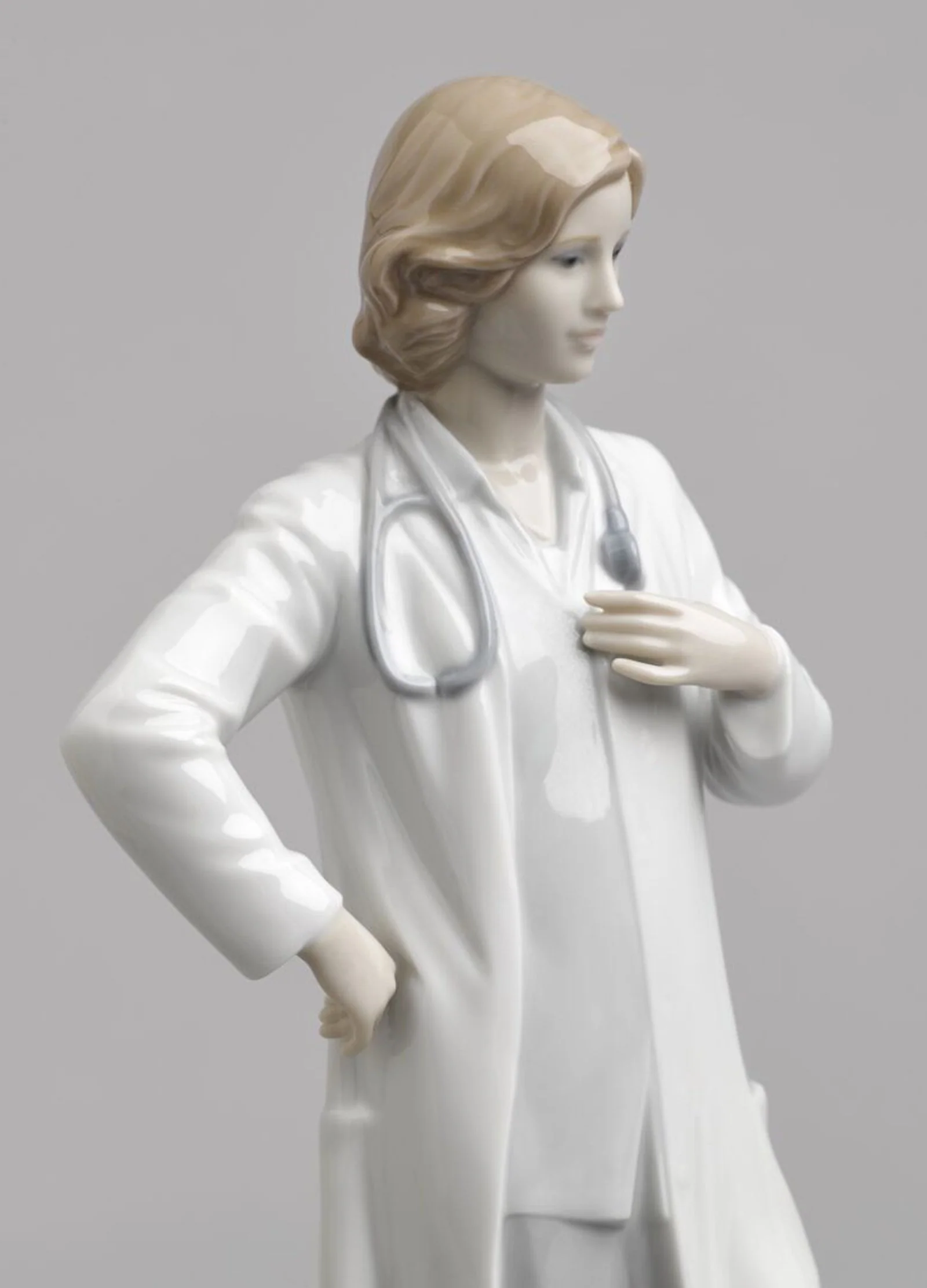 Lladro Female Doctor Figurine - Image 4