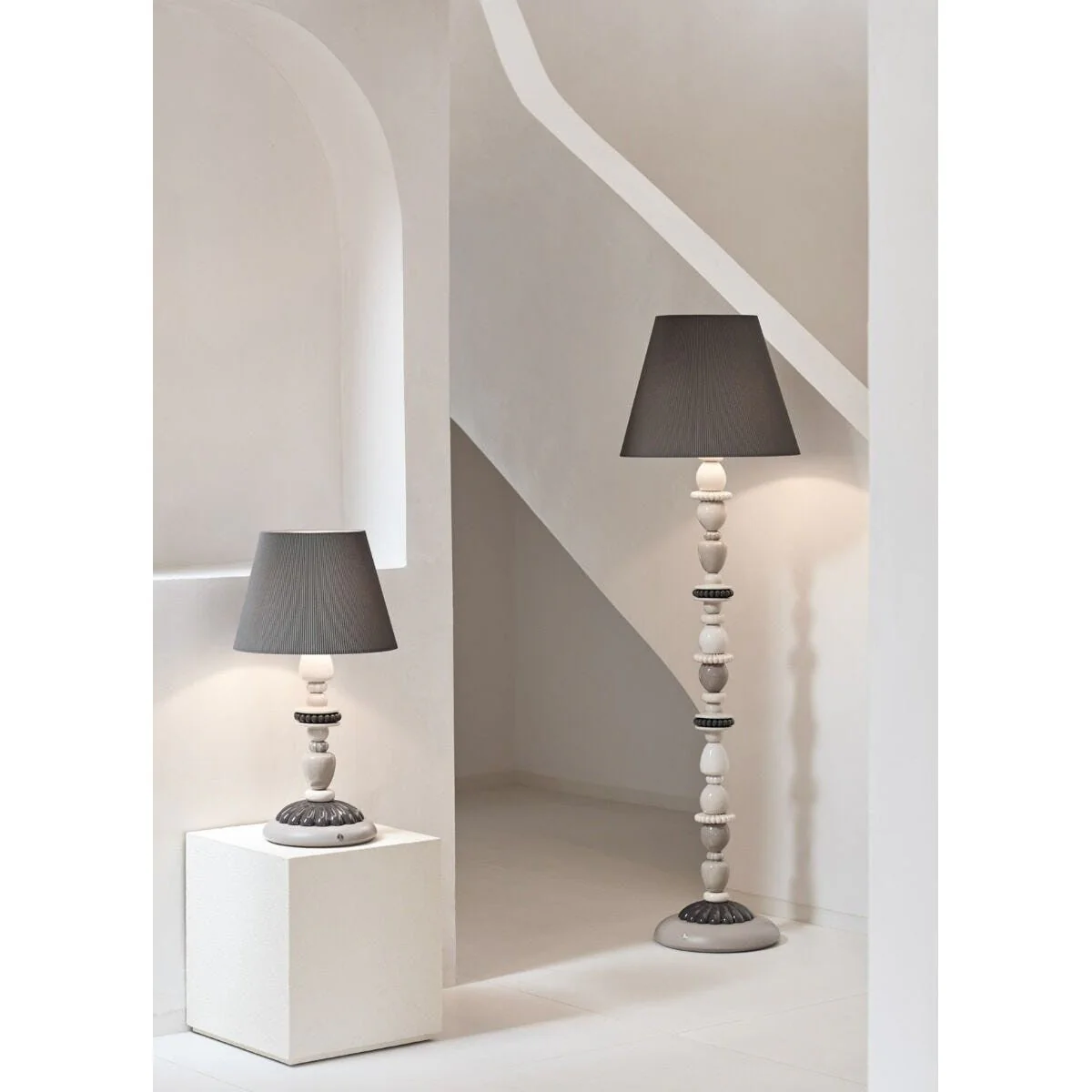 Lladro Firefly Table Lamp - Image 2