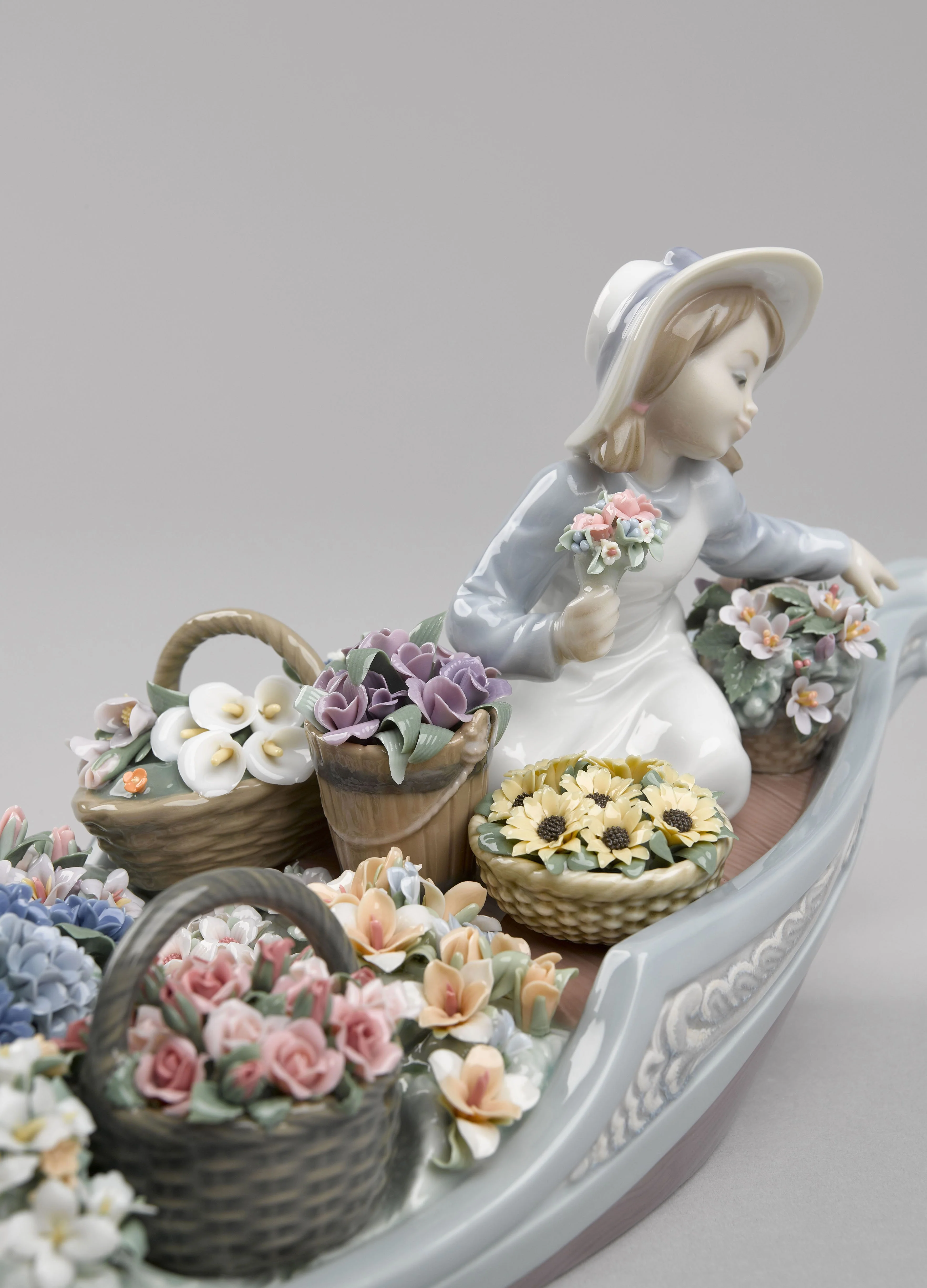 Lladro Flowers Forever Girls Sculpture - Image 5