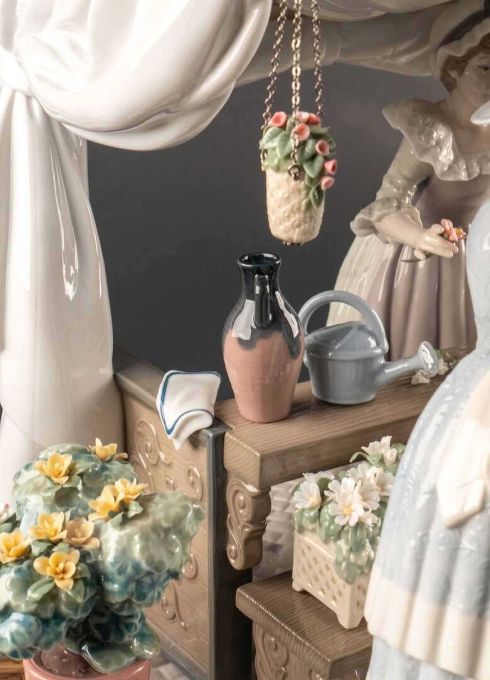 Lladro Flowers Market Sculpture Limited Edition - Image 10