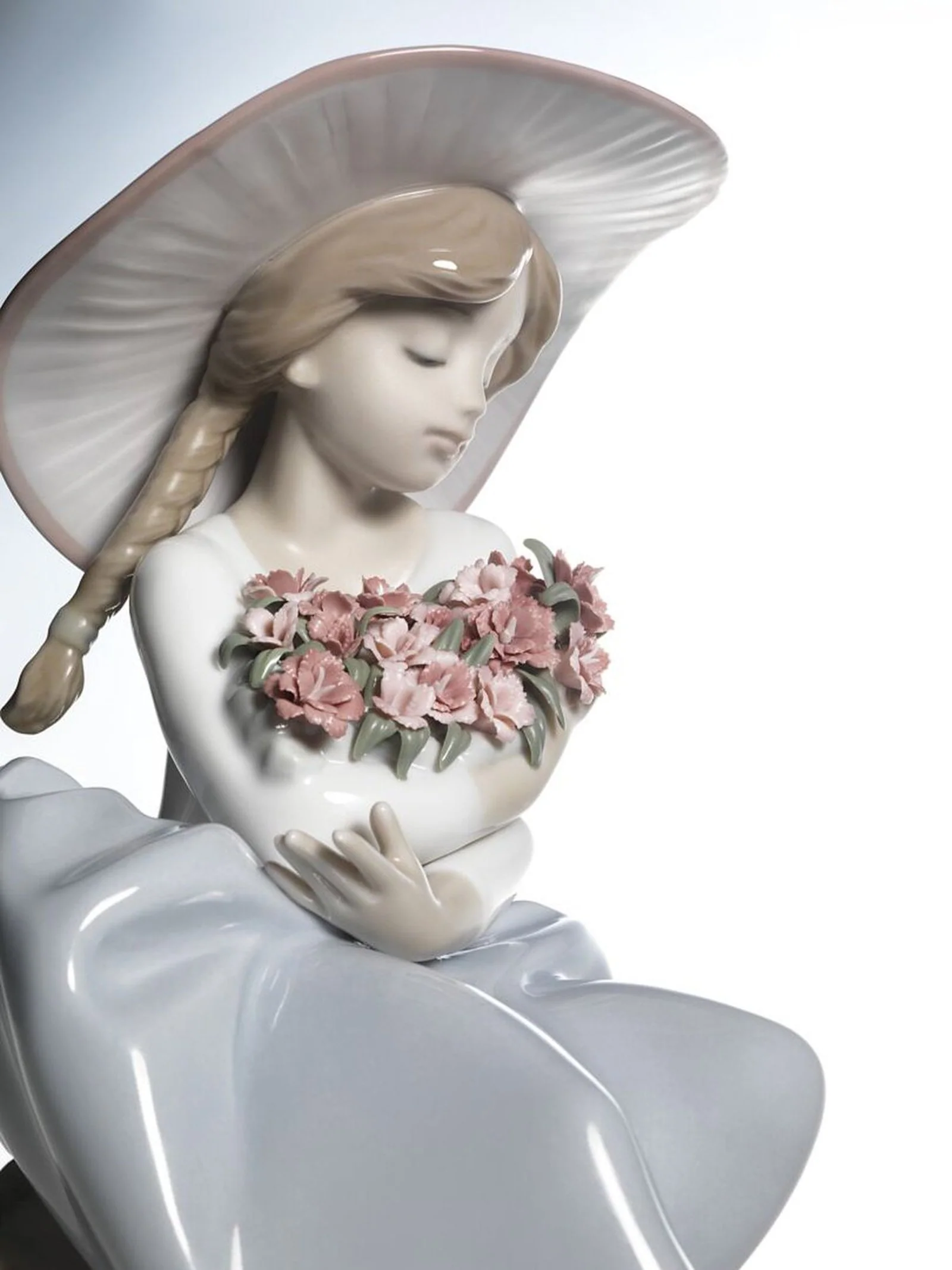 Lladro Fragrant Bouquet Girl Figurine - Image 2