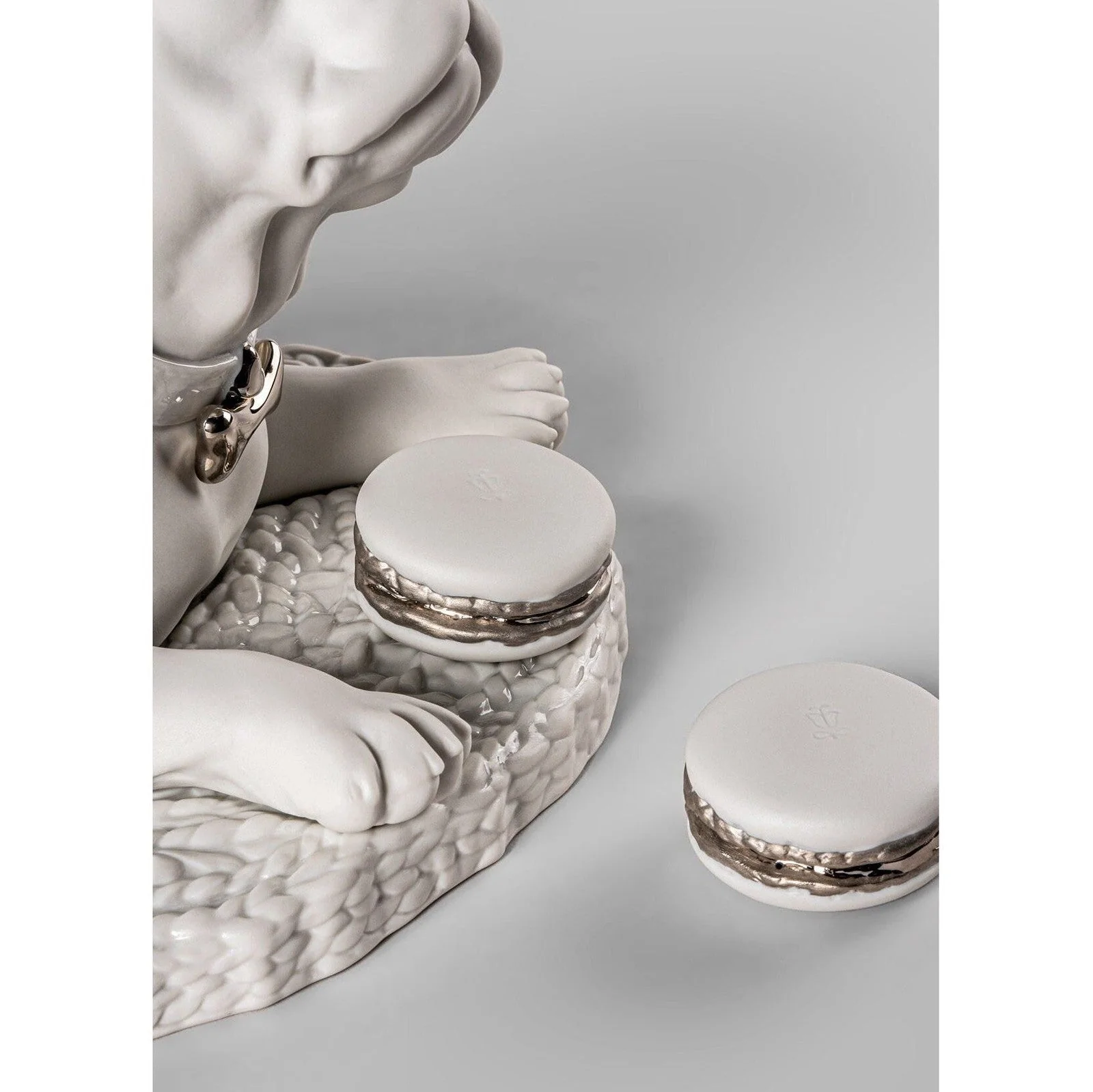 Lladro French Bulldog With Macarons (Re-Deco) - Image 4