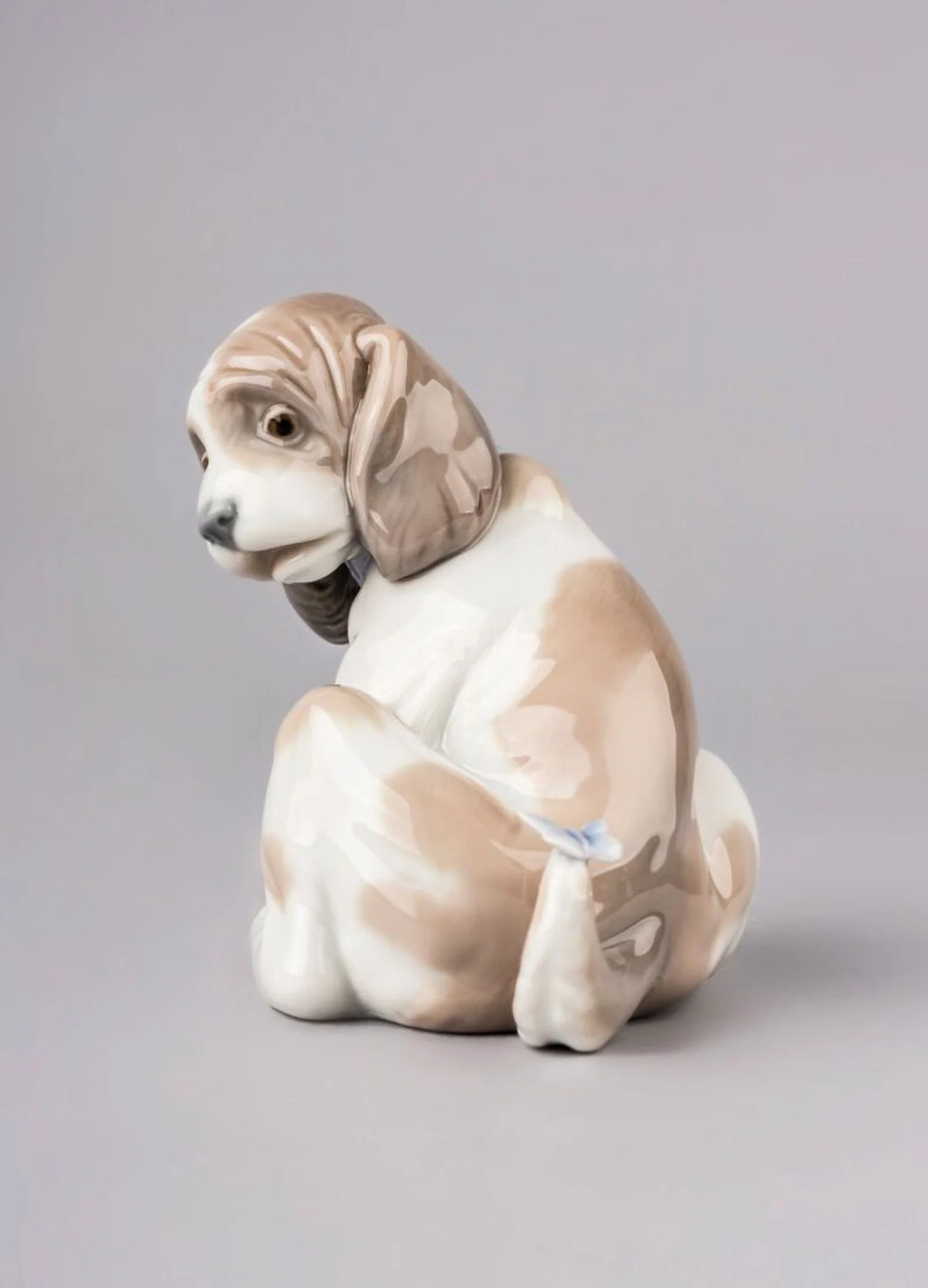 Lladro Gentle Surprise Dog Figurine - Image 3