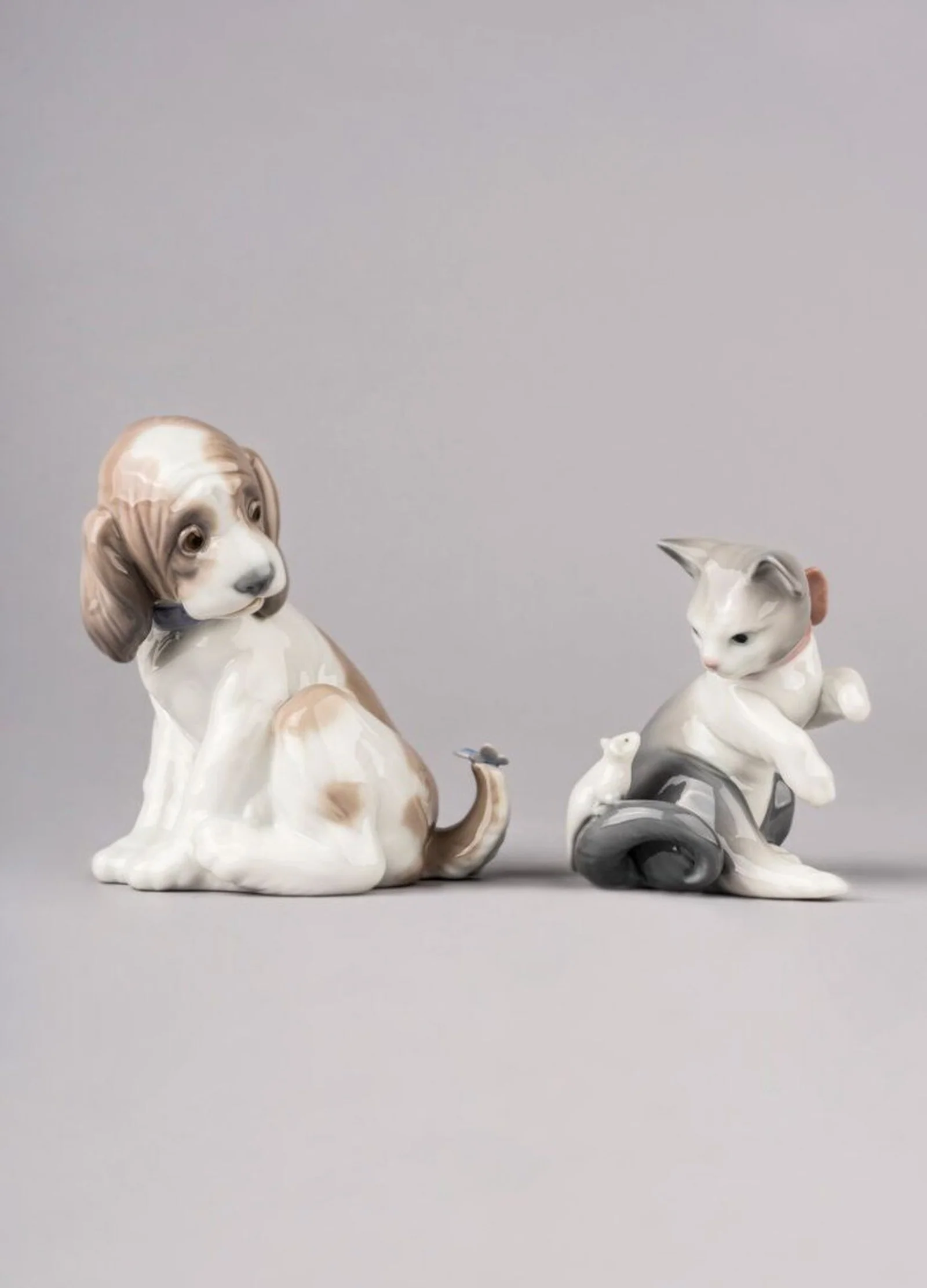 Lladro Gentle Surprise Dog Figurine - Image 4