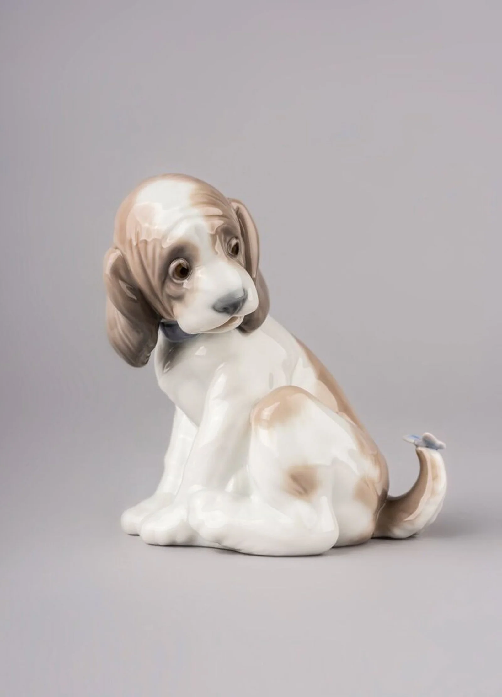 Lladro Gentle Surprise Dog Figurine - Image 6