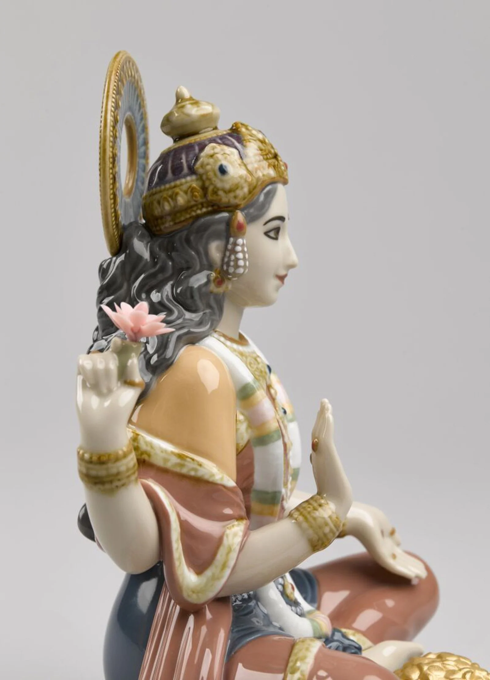 Lladro Goddess Sri Lakshmi Figurine - Image 4