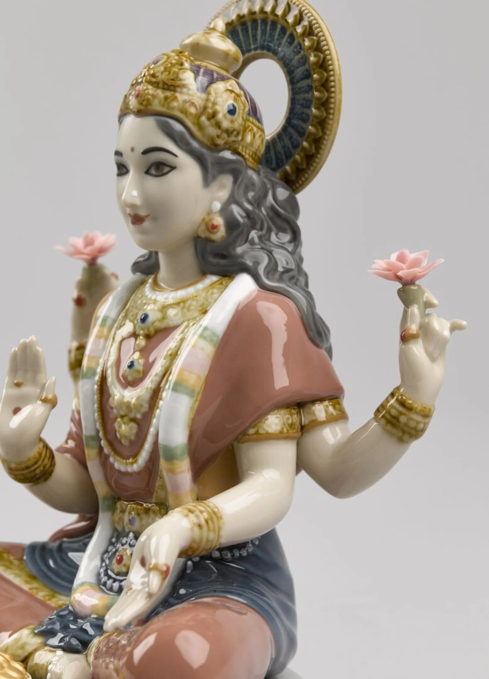 Lladro Goddess Sri Lakshmi Figurine - Image 5