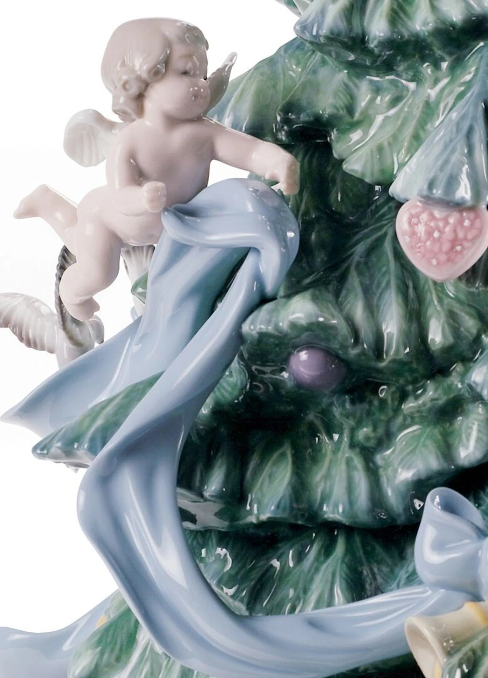 Lladro Great Christmas Tree Figurine Limited Edition - Image 4