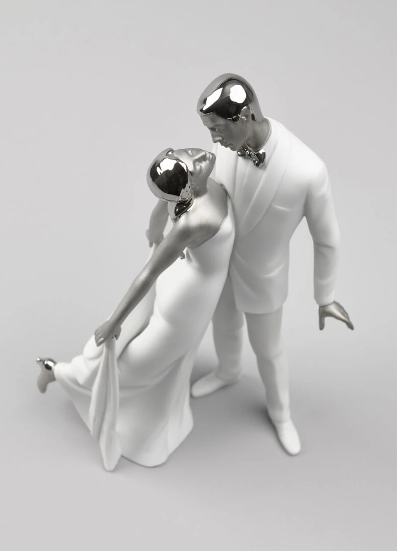 Lladro Happy Anniversary Couple Figurine - Image 9