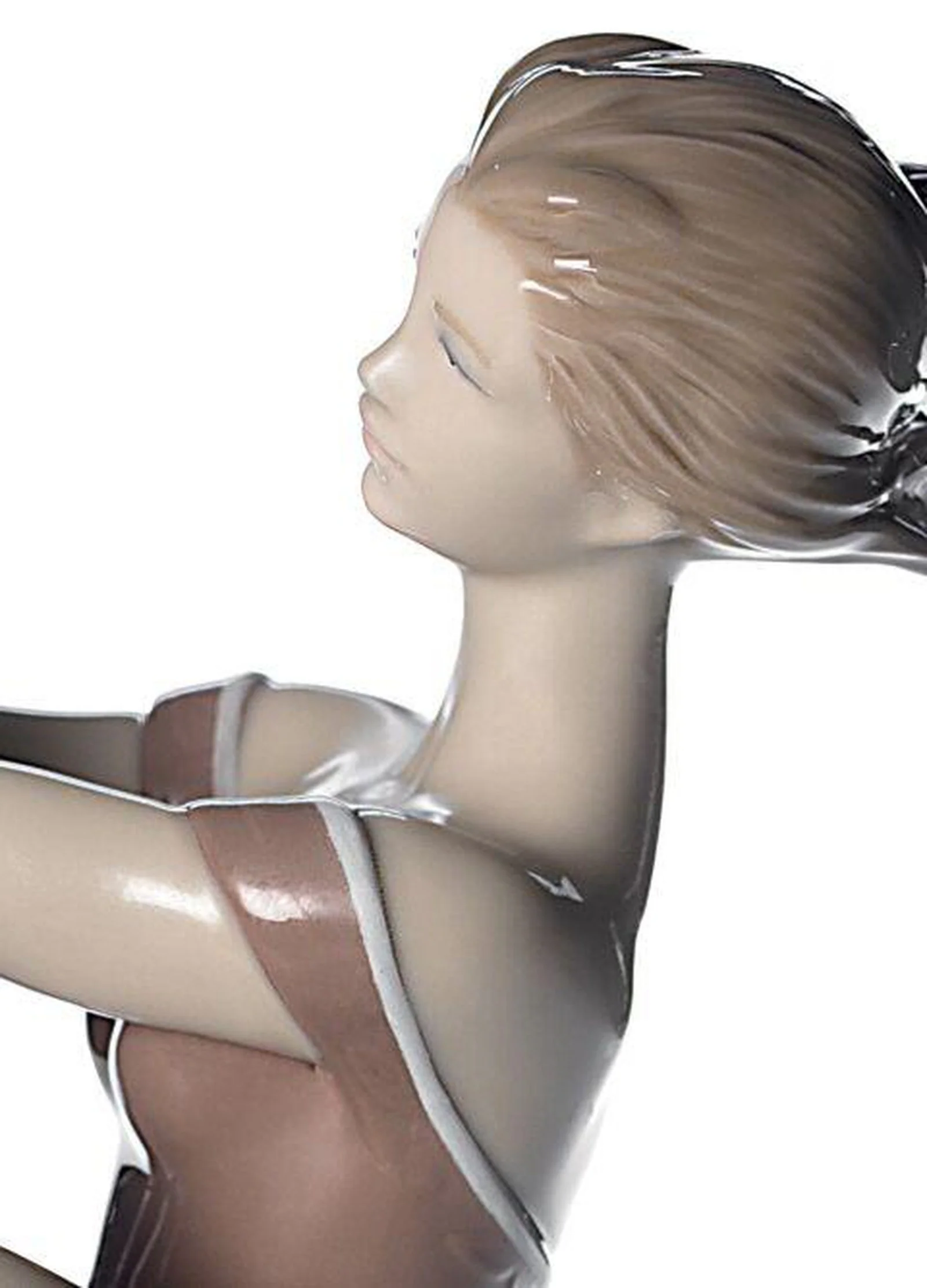 Lladro Happy Encounter Couple Figurine - Image 2