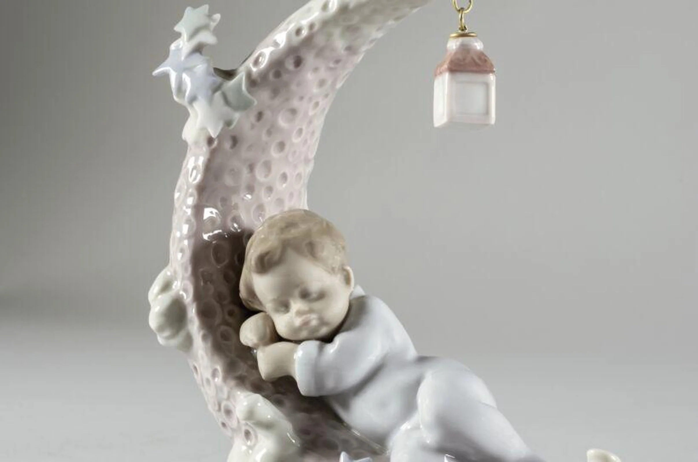 Lladro Heavenly Slumber Boy Figurine - Image 3