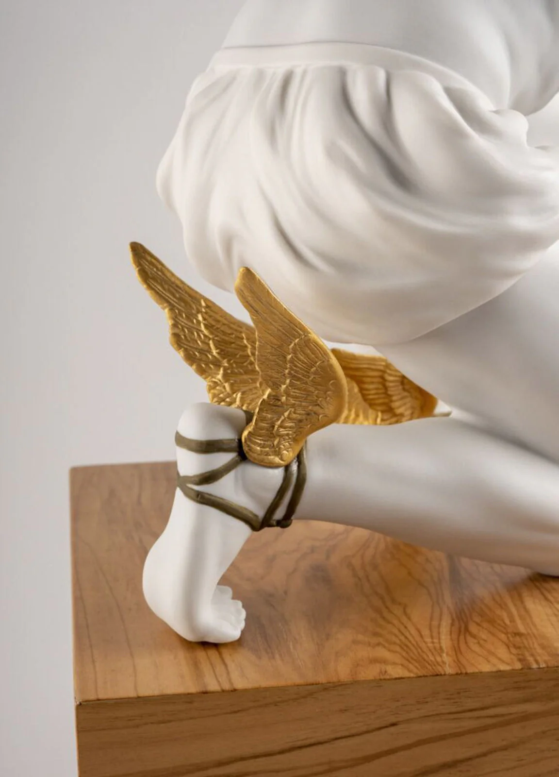 Lladro Hermes Figurine - Image 10