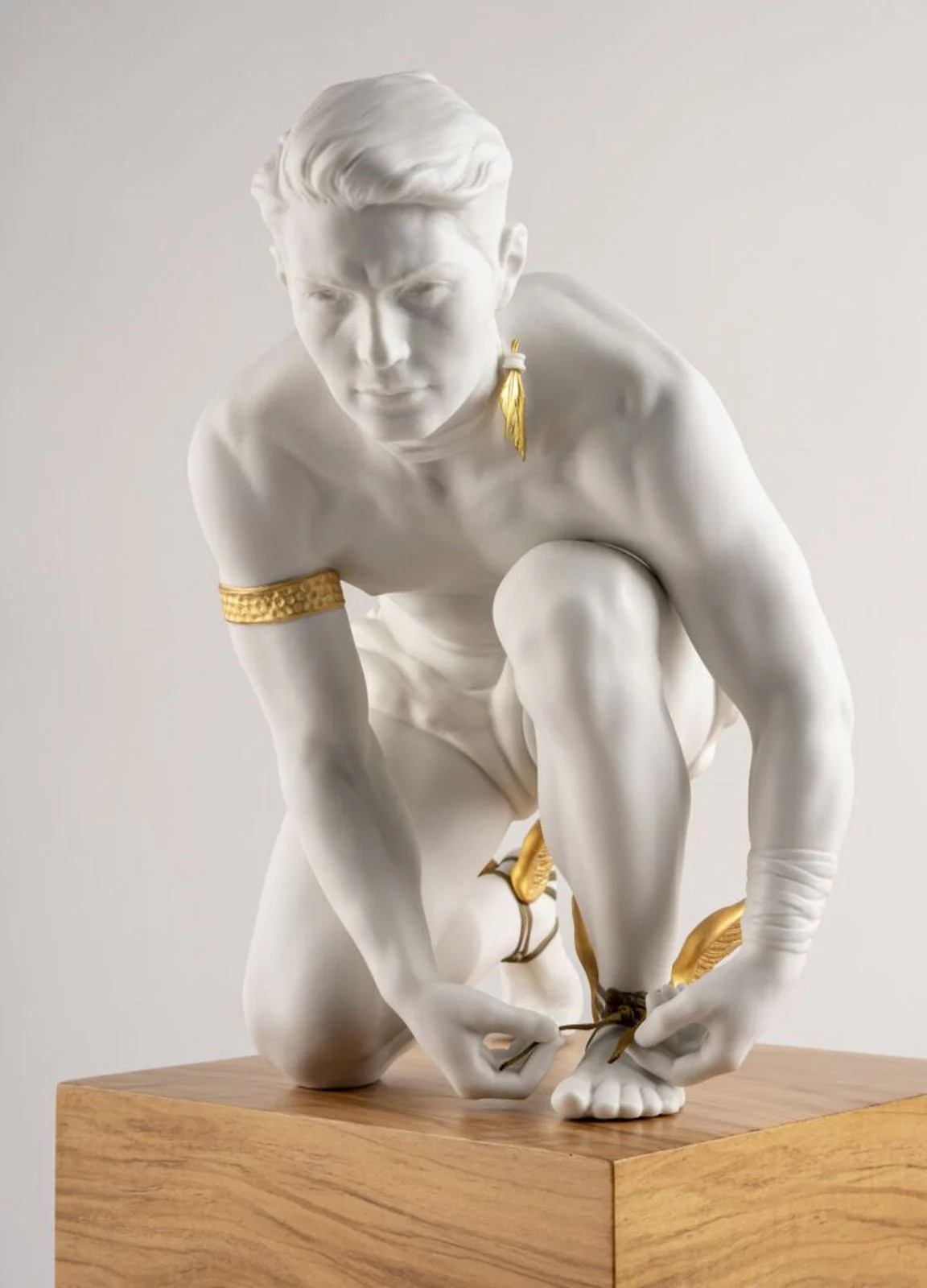 Lladro Hermes Figurine - Image 5